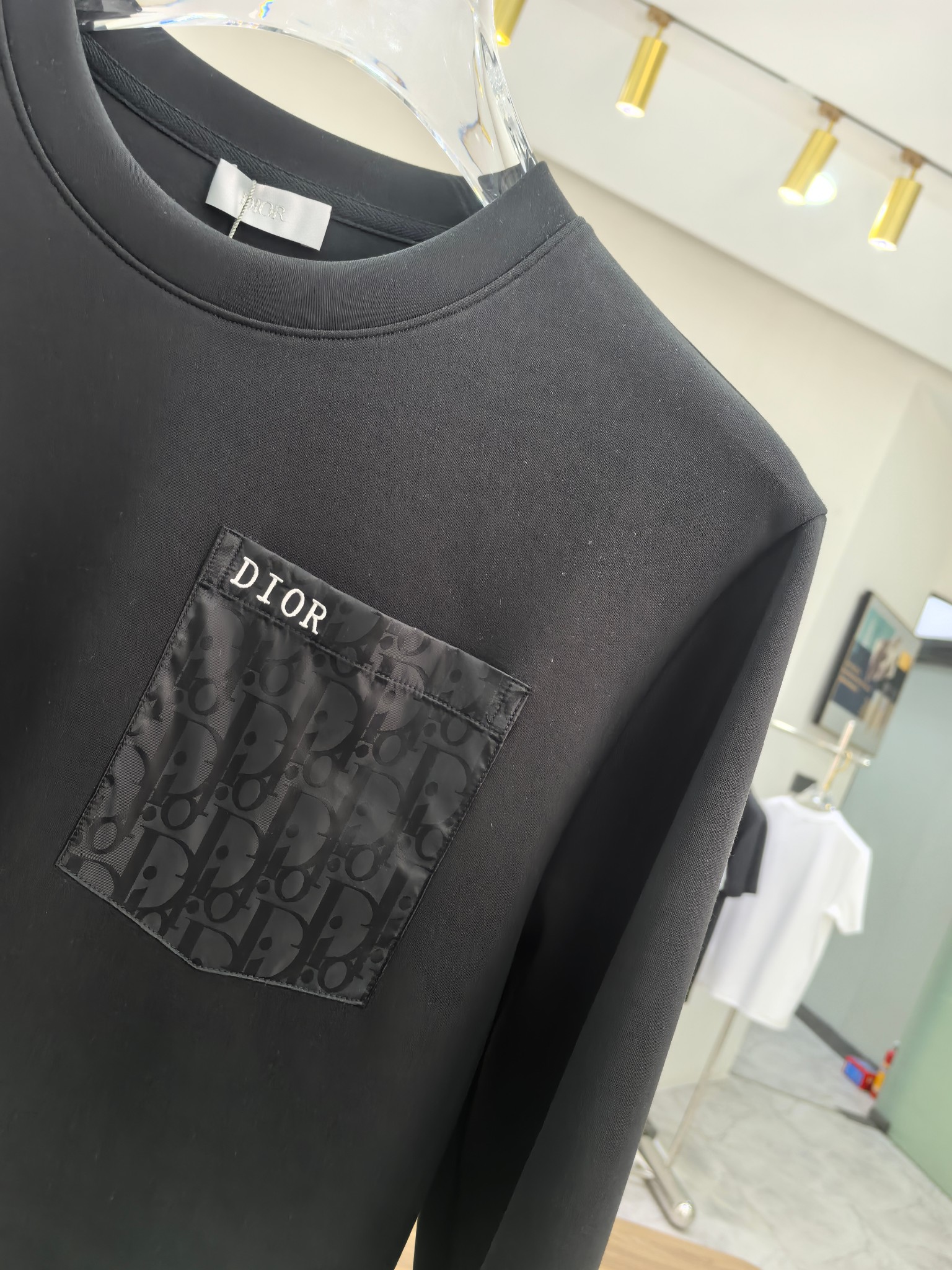 Dior 2025秋冬专柜新款 时尚休闲打底衫长袖T恤，精选进口高密度双面拉架棉面料，精致原版logo打