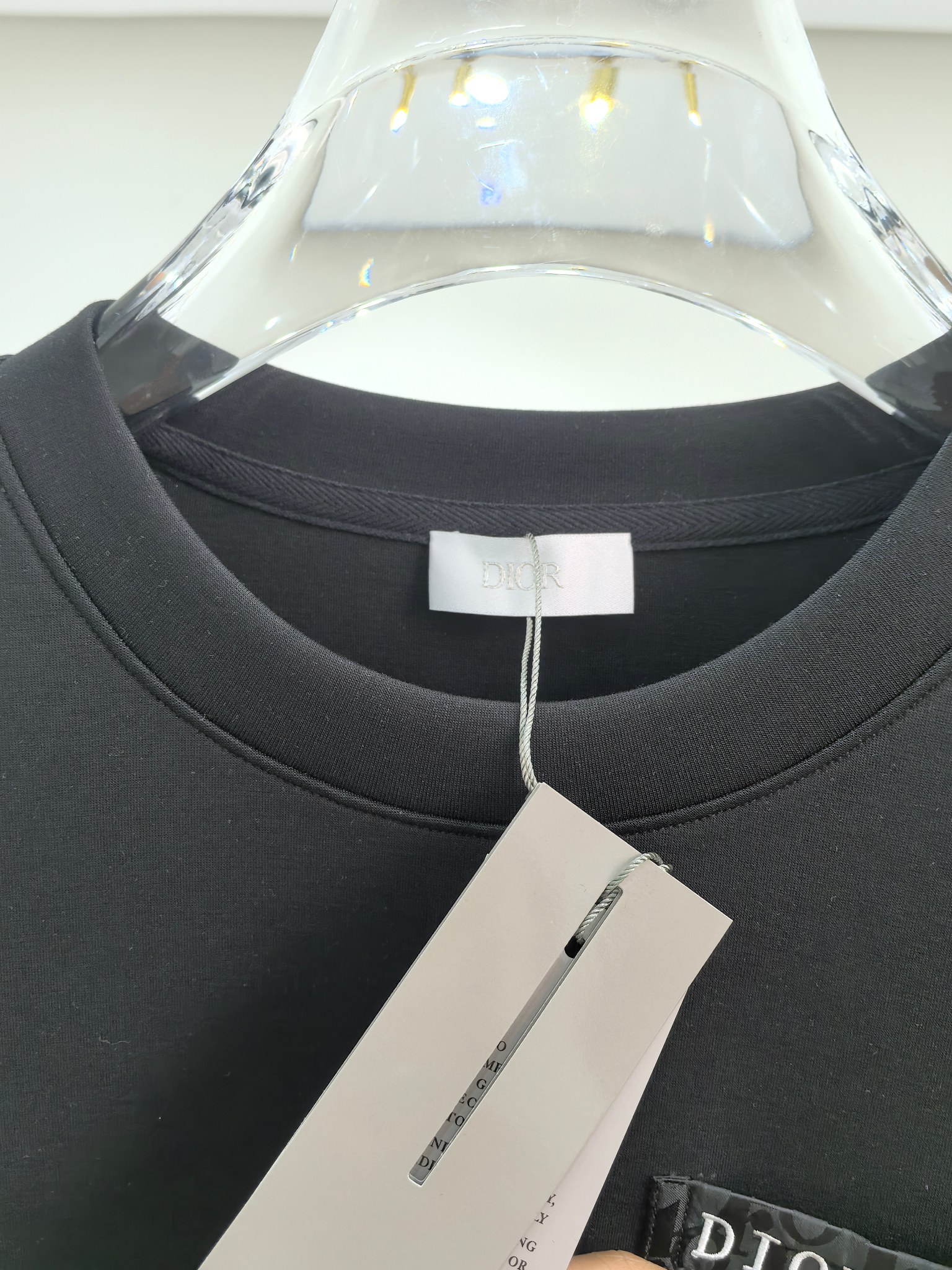 Dior 2025秋冬专柜新款 时尚休闲打底衫长袖T恤，精选进口高密度双面拉架棉面料，精致原版logo打