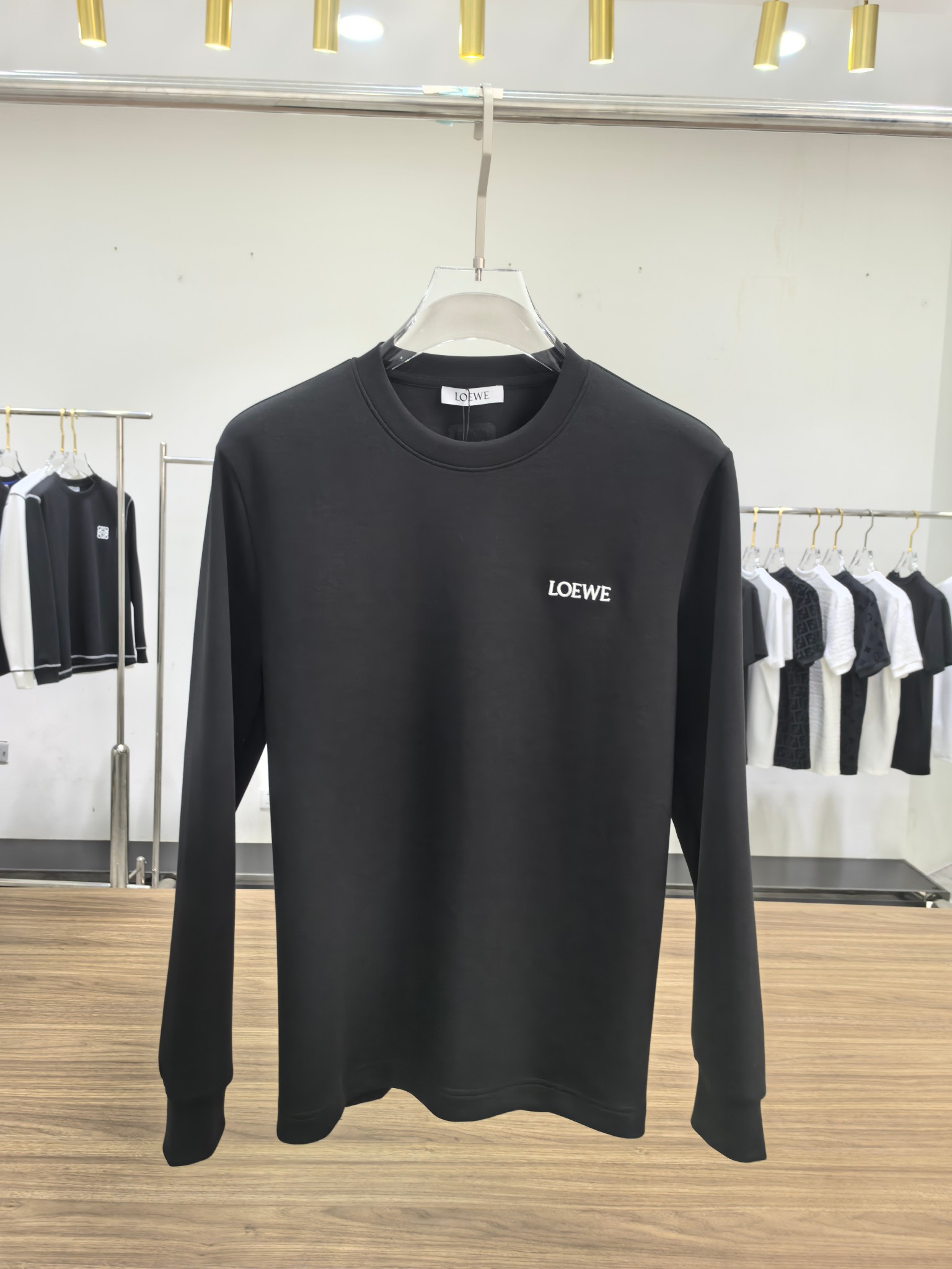 罗意威 2025秋冬专柜新款 时尚休闲打底衫长袖T恤，精选进口高密度双面拉架棉面料，精致原版logo打造