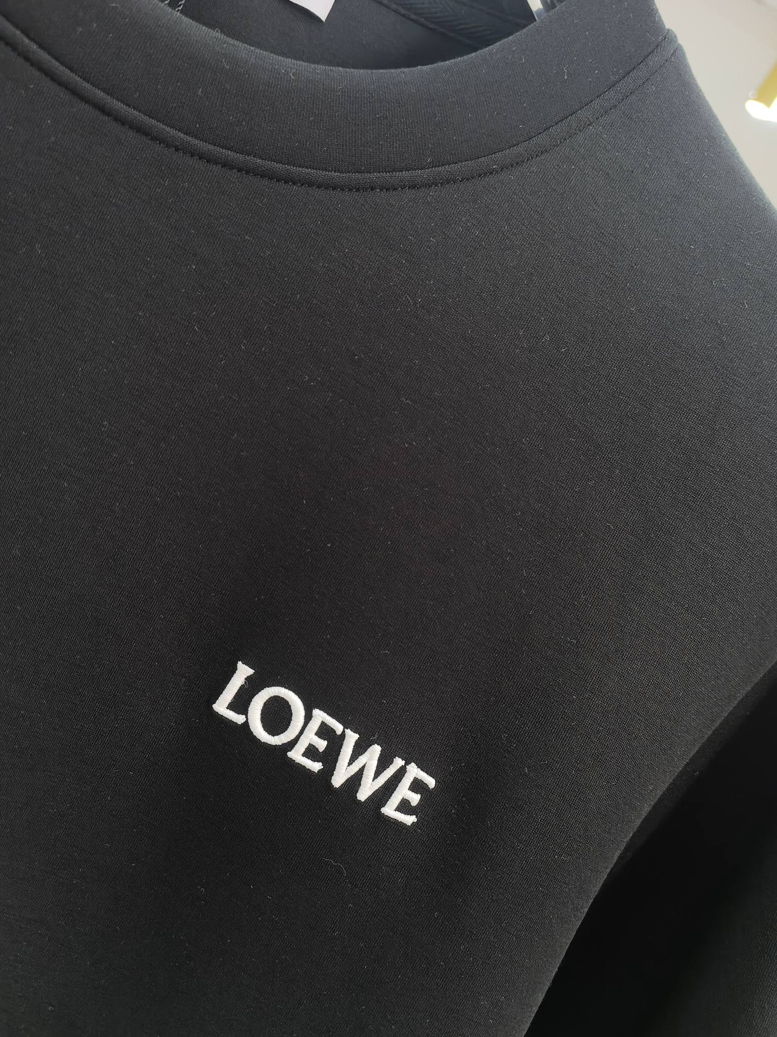 罗意威 2025秋冬专柜新款 时尚休闲打底衫长袖T恤，精选进口高密度双面拉架棉面料，精致原版logo打造