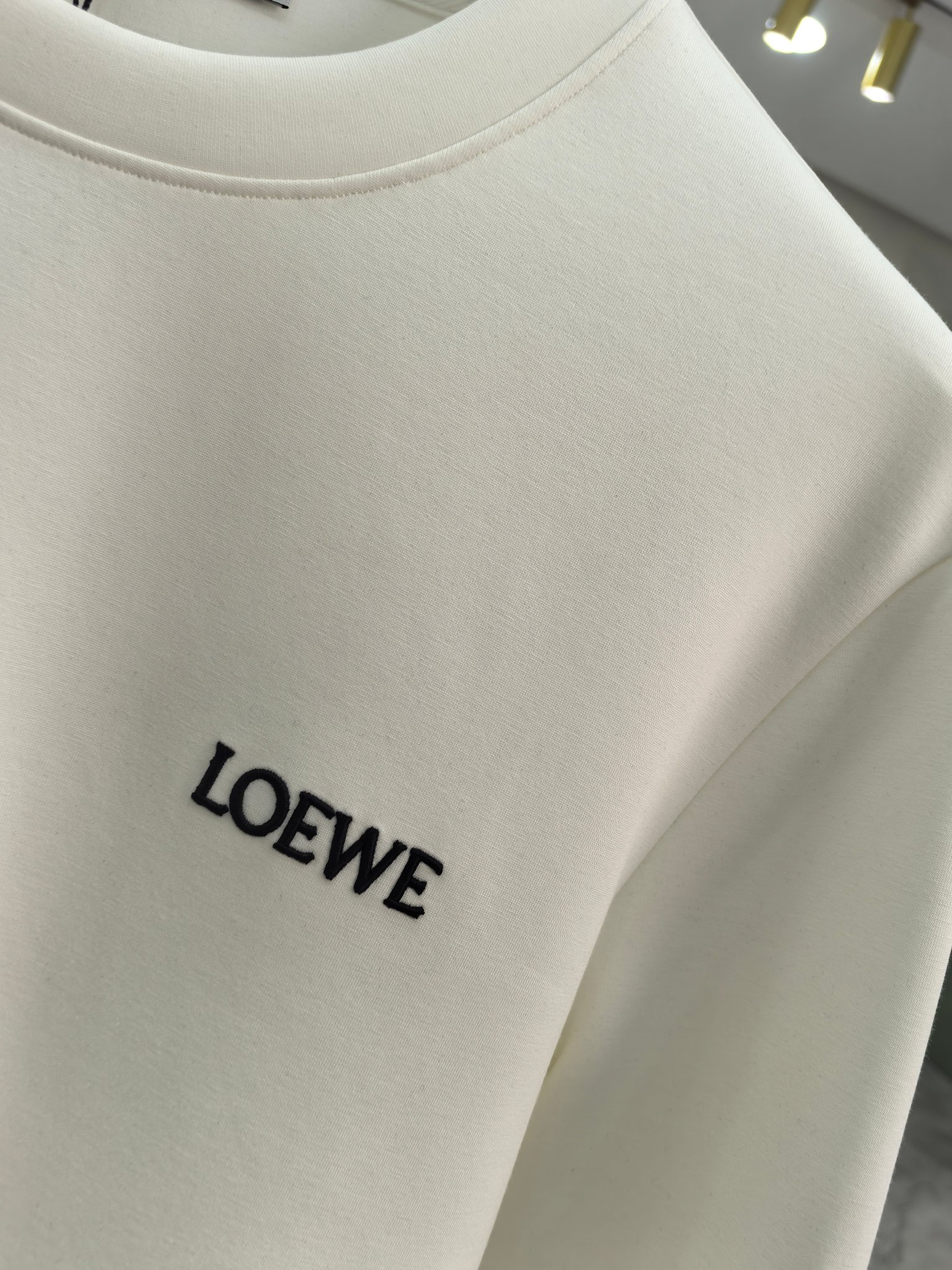 罗意威 2025秋冬专柜新款 时尚休闲打底衫长袖T恤，精选进口高密度双面拉架棉面料，精致原版logo打造