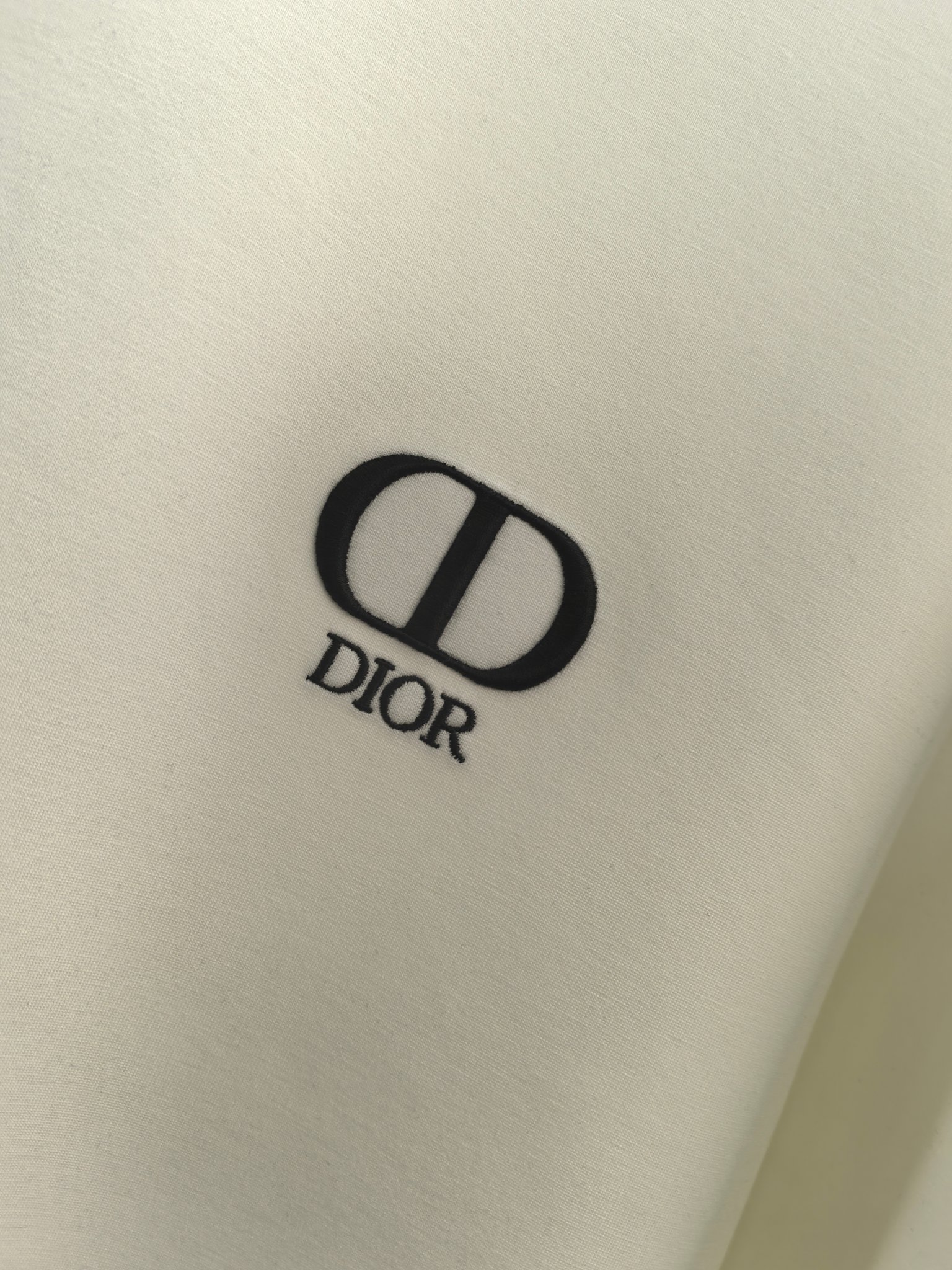 Dior 2025秋冬专柜新款 时尚休闲打底衫长袖T恤，精选进口高密度双面拉架棉面料，精致原版logo打