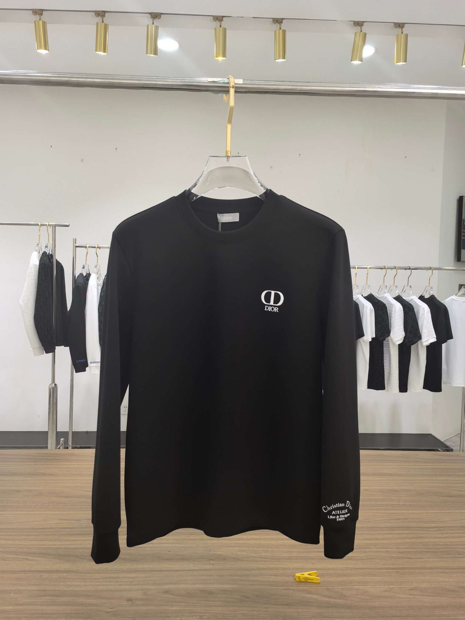 Dior 2025秋冬专柜新款 时尚休闲打底衫长袖T恤，精选进口高密度双面拉架棉面料，精致原版logo打