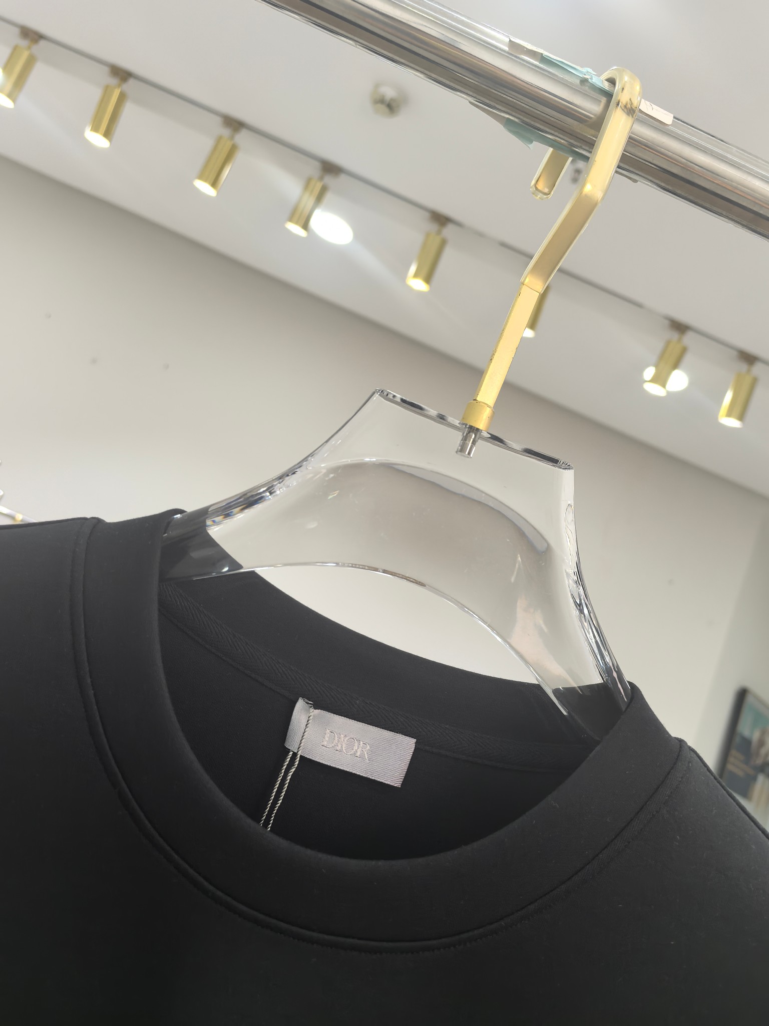 Dior 2025秋冬专柜新款 时尚休闲打底衫长袖T恤，精选进口高密度双面拉架棉面料，精致原版logo打