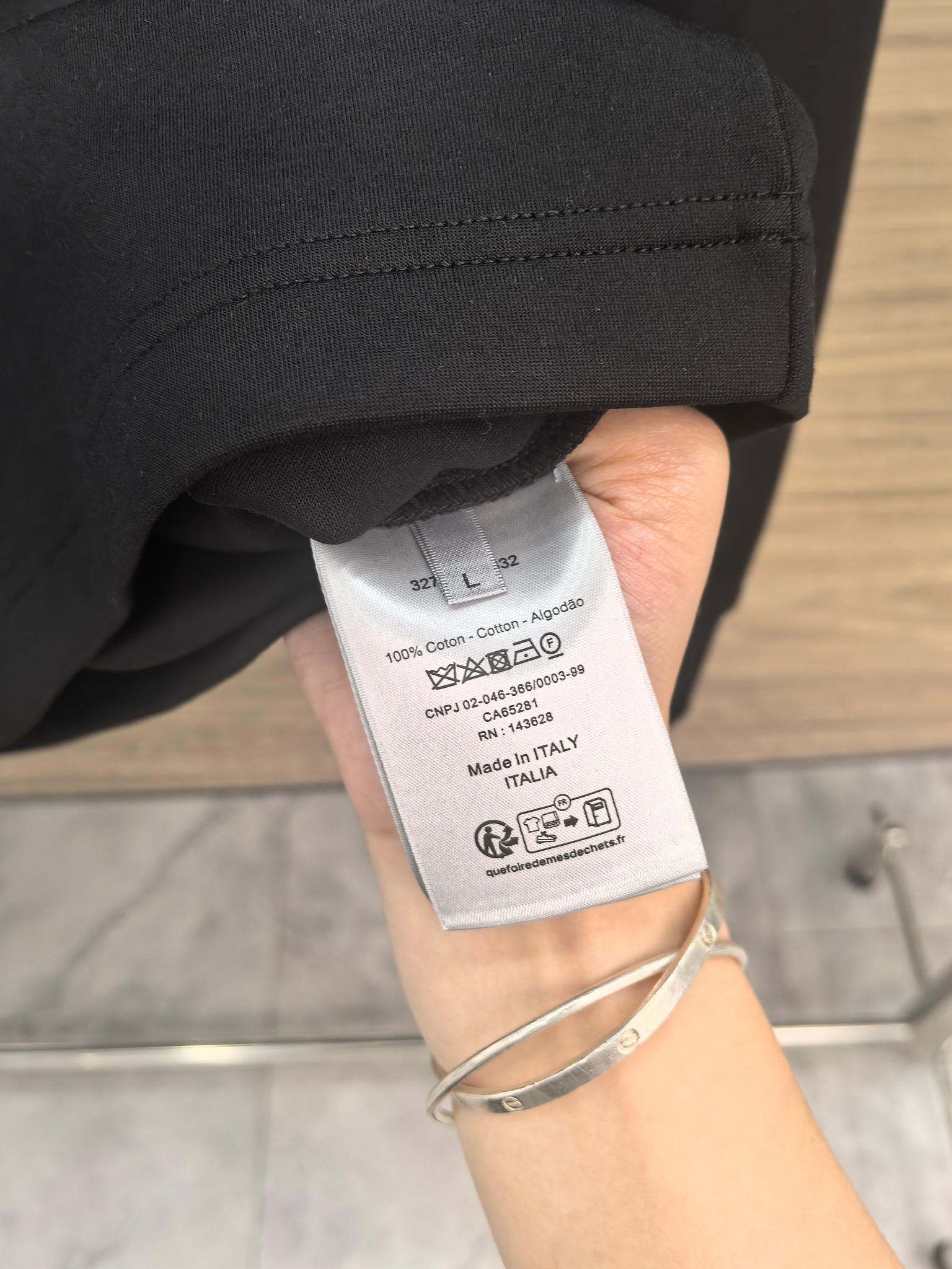 Dior 2025秋冬专柜新款 时尚休闲打底衫长袖T恤，精选进口高密度双面拉架棉面料，精致原版logo打