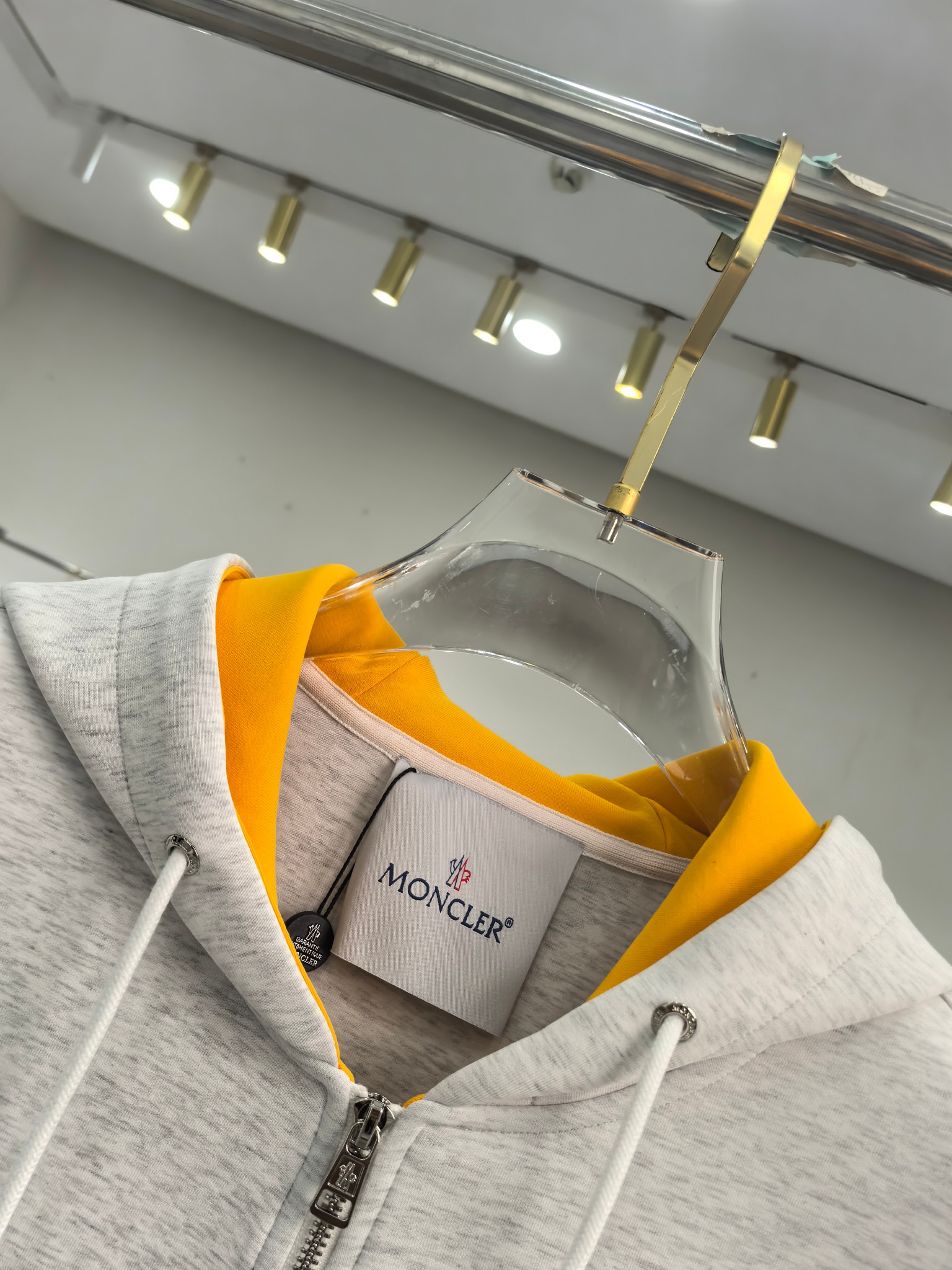 蒙口 2025秋冬最新爆款夹克外套 面料精选高支高密双股空气层长绒棉 手感超级舒服 logo精选全进口环