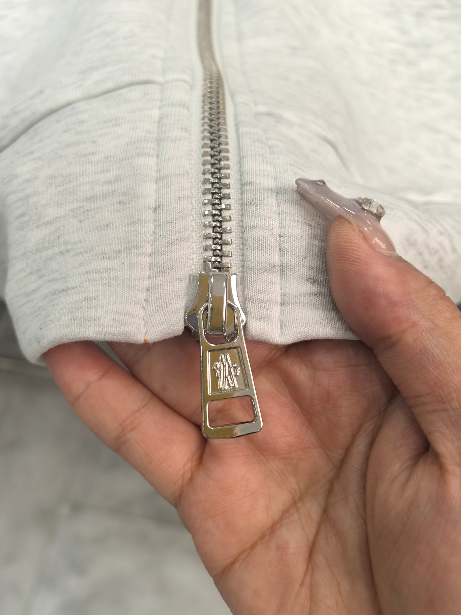 蒙口 2025秋冬最新爆款夹克外套 面料精选高支高密双股空气层长绒棉 手感超级舒服 logo精选全进口环