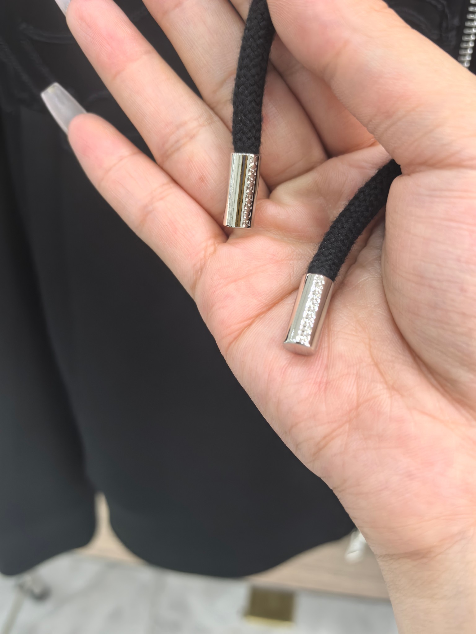 巴宝莉 2025秋冬最新爆款夹克外套 面料精选高支高密双股空气层长绒棉 手感超级舒服 logo精选全进口