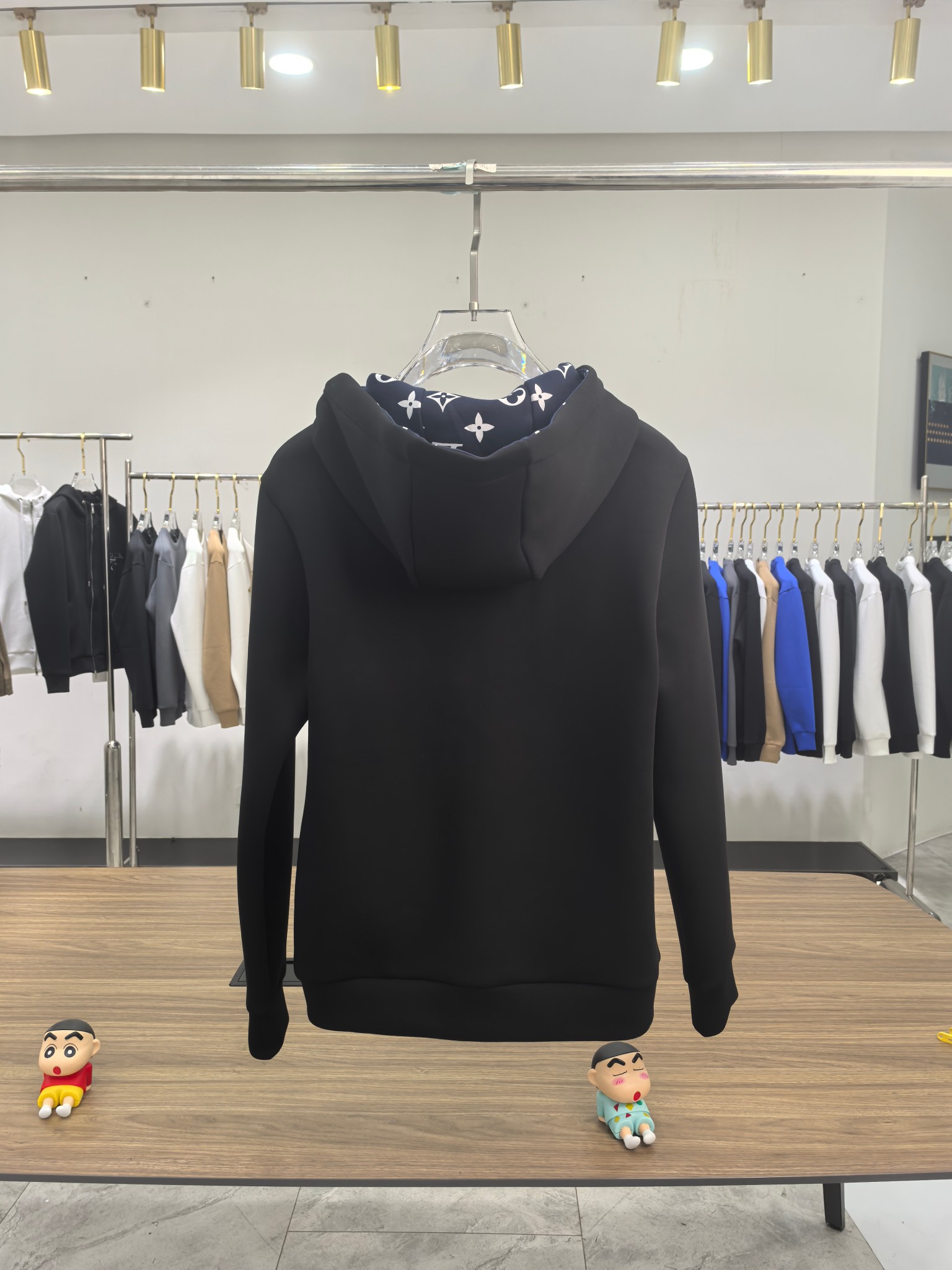 LV 2025秋冬最新爆款夹克外套 面料精选高支高密双股空气层长绒棉 手感超级舒服 logo精选全进口环