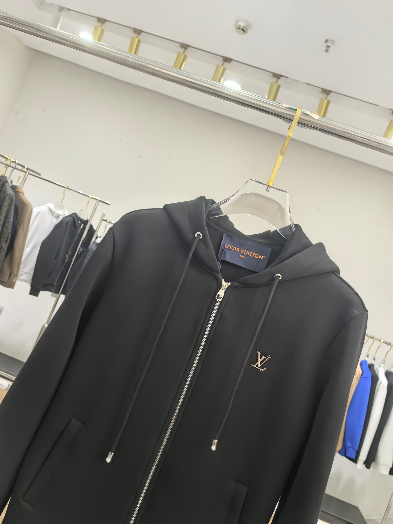 LV 2025秋冬最新爆款夹克外套 面料精选高支高密双股空气层长绒棉 手感超级舒服 logo精选全进口环