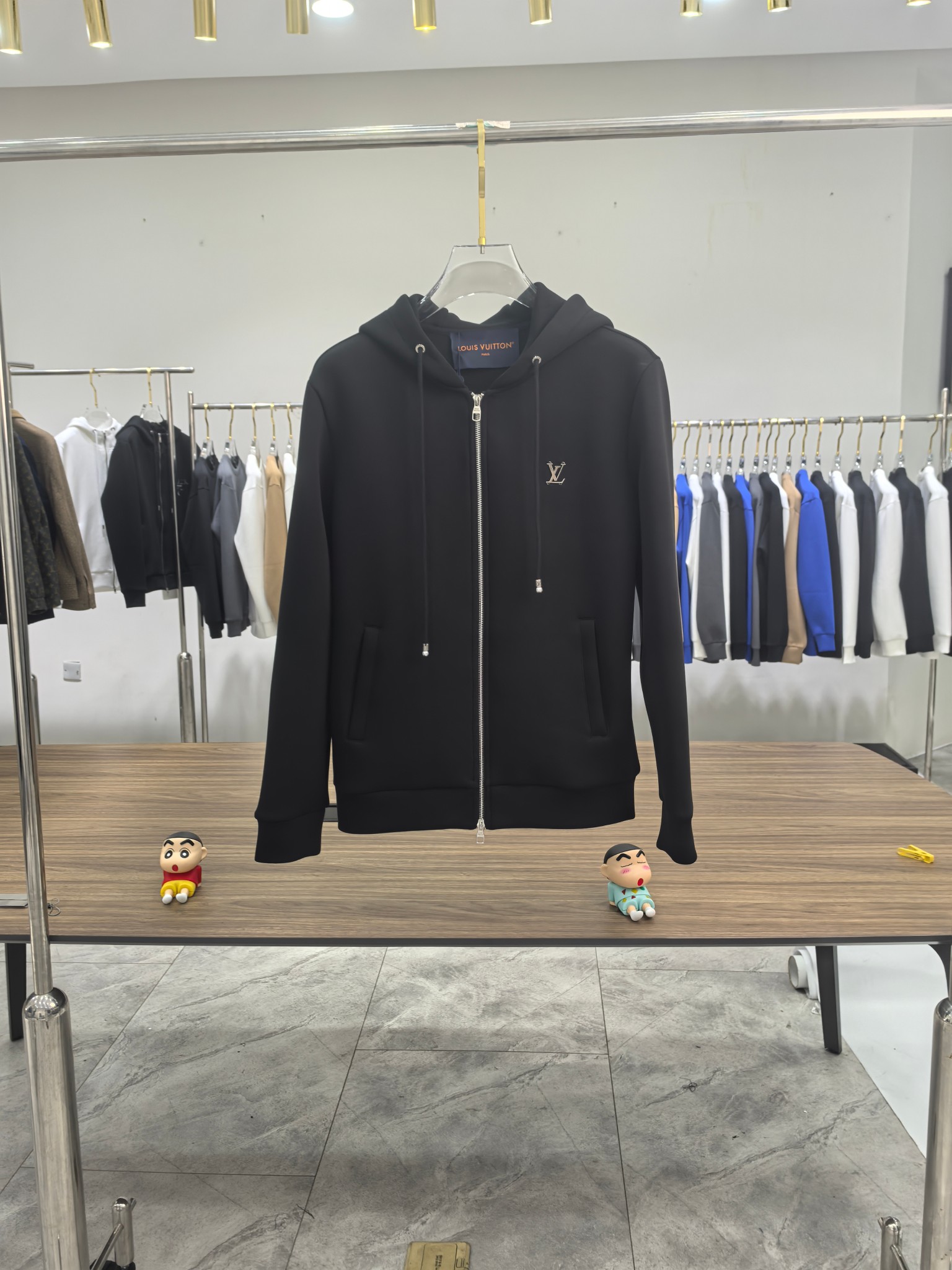 LV 2025秋冬最新爆款夹克外套 面料精选高支高密双股空气层长绒棉 手感超级舒服 logo精选全进口环