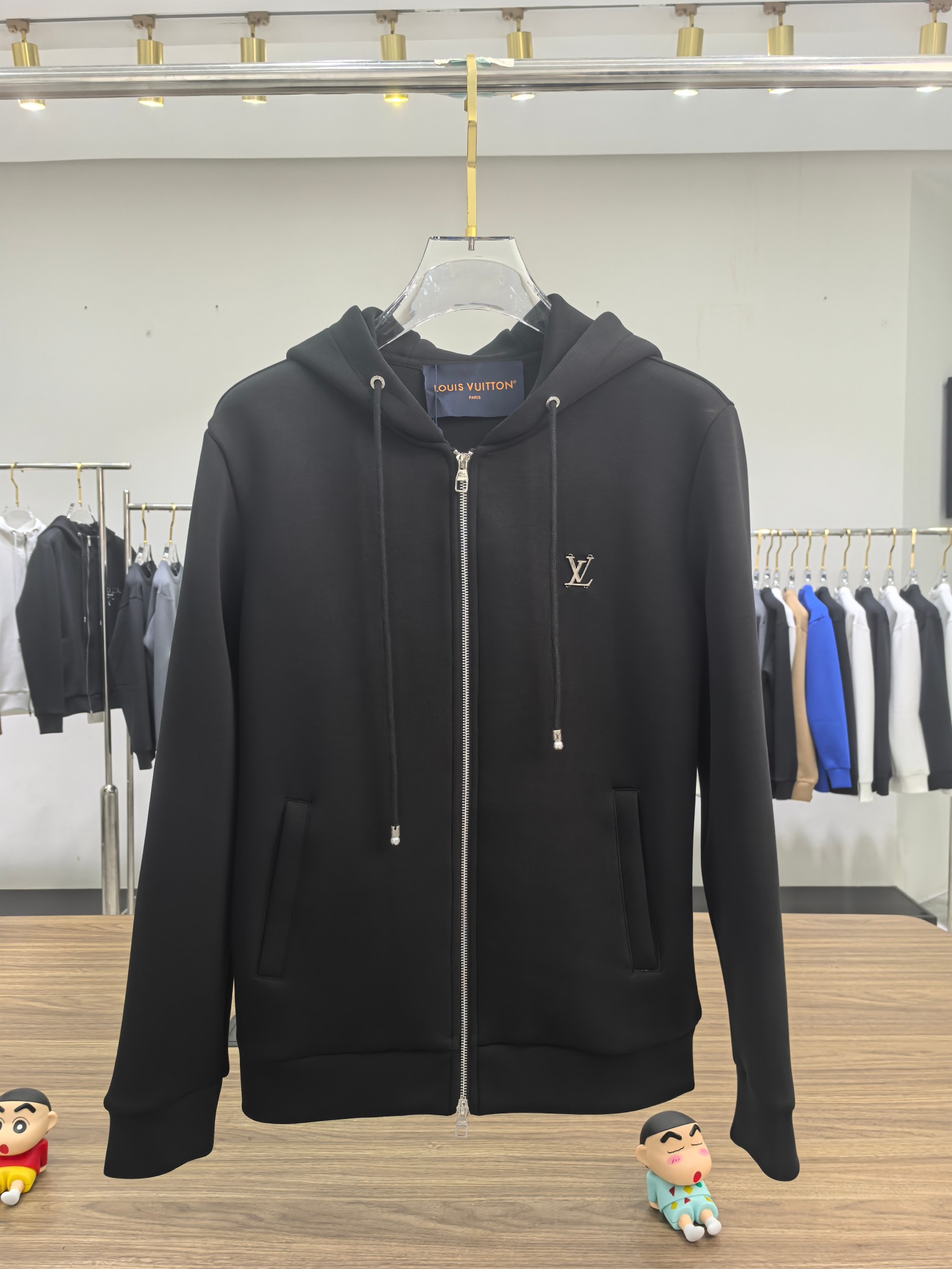 LV 2025秋冬最新爆款夹克外套 面料精选高支高密双股空气层长绒棉 手感超级舒服 logo精选全进口环