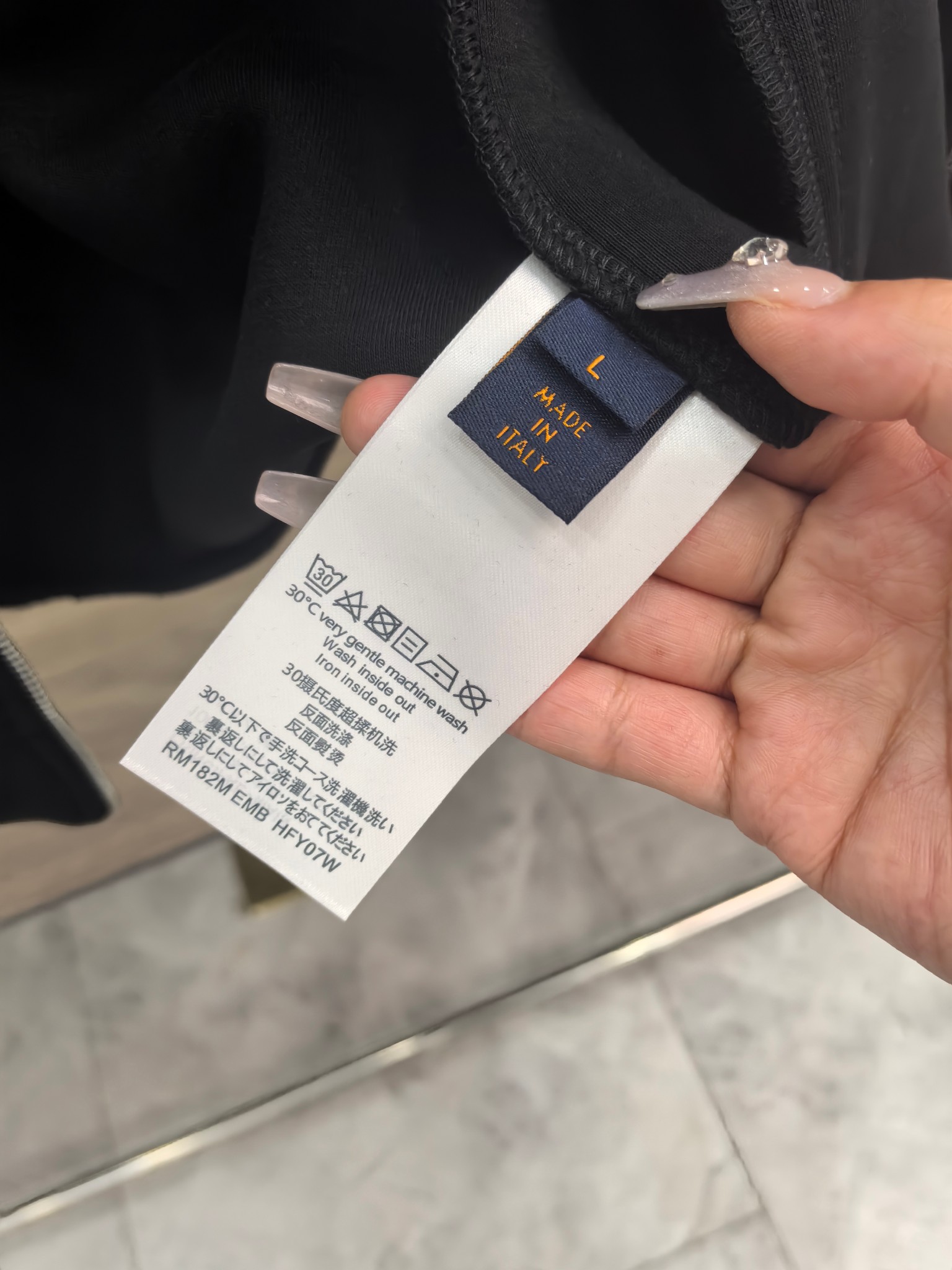 LV 2025秋冬最新爆款夹克外套 面料精选高支高密双股空气层长绒棉 手感超级舒服 logo精选全进口环