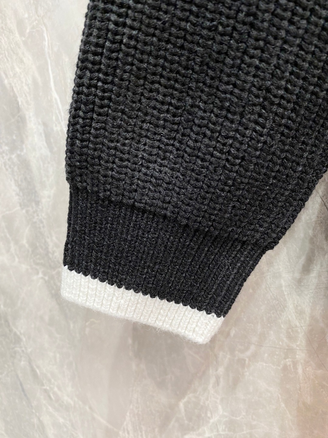 罗意威 2025毛衣外套 2025秋冬最新系列，专柜1:1顶级复刻，全品相！加厚款，时下最流行的老钱风，