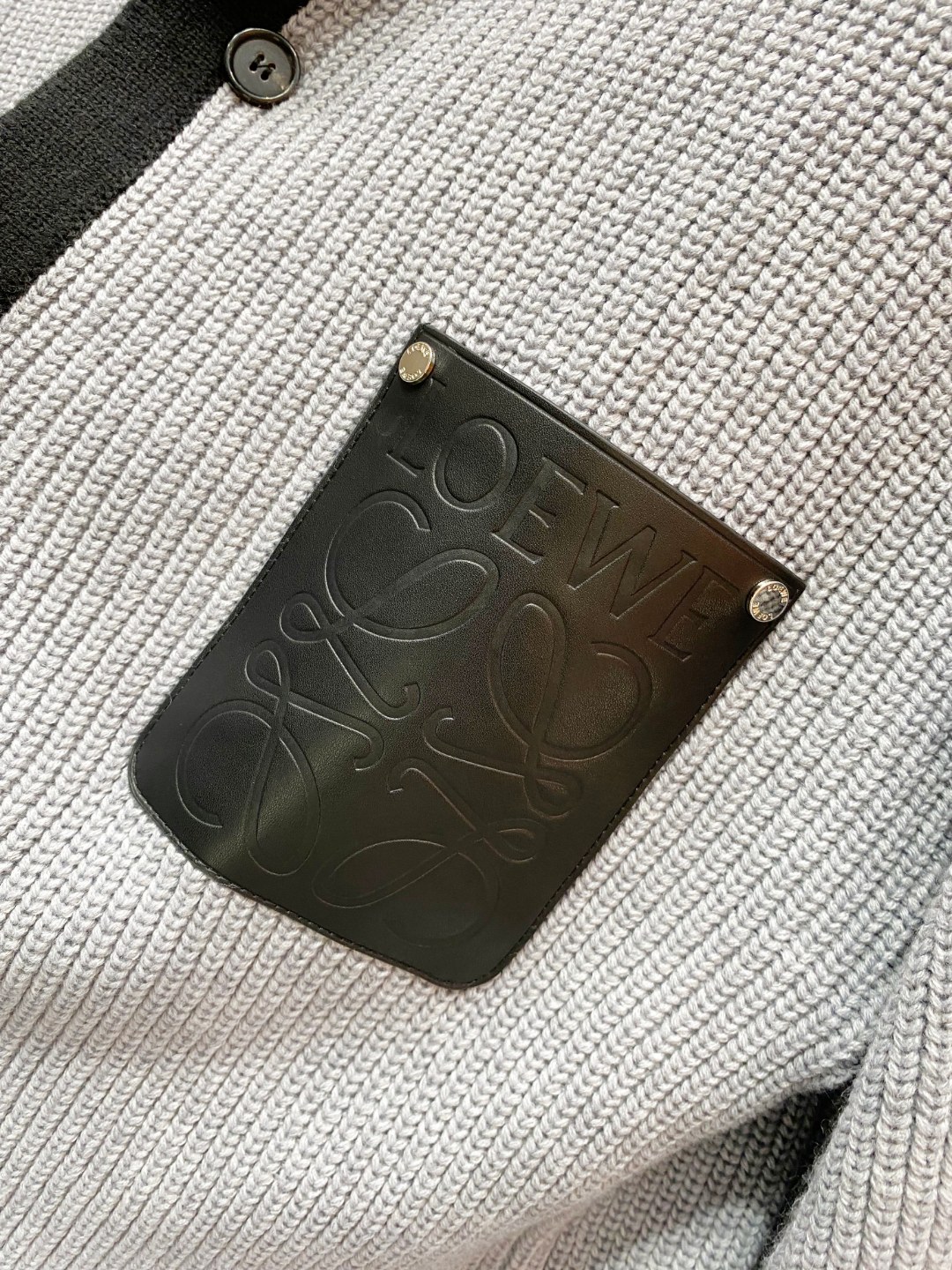 罗意威 2025毛衣外套 2025秋冬最新系列，专柜1:1顶级复刻，全品相！加厚款，时下最流行的老钱风，