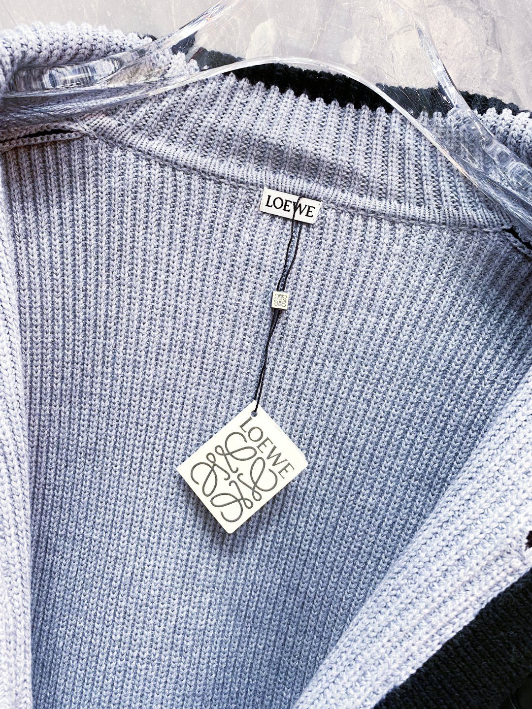 罗意威 2025毛衣外套 2025秋冬最新系列，专柜1:1顶级复刻，全品相！加厚款，时下最流行的老钱风，