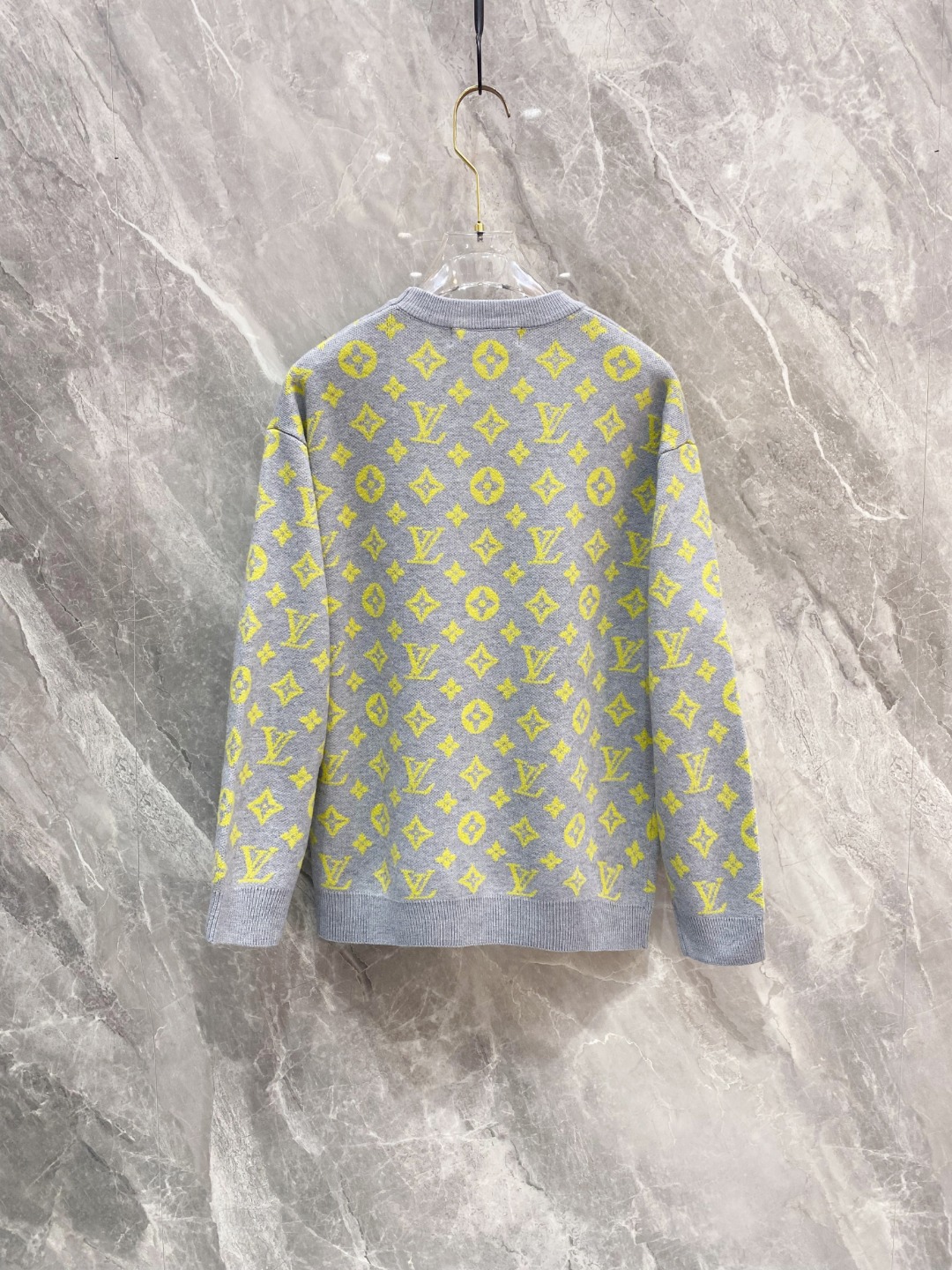 LV2025毛衣外套 2025秋冬最新系列，专柜1:1顶级复刻，全品相！加厚款，时下最流行的老钱风，老板