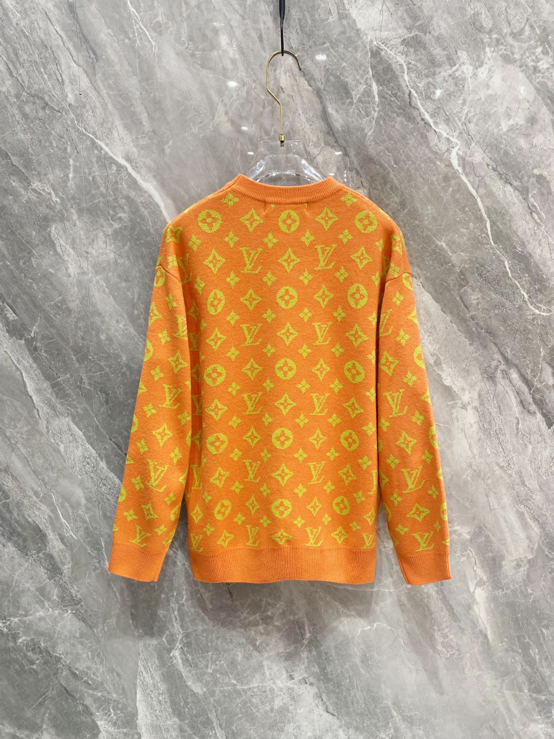 LV2025毛衣外套 2025秋冬最新系列，专柜1:1顶级复刻，全品相！加厚款，时下最流行的老钱风，老板