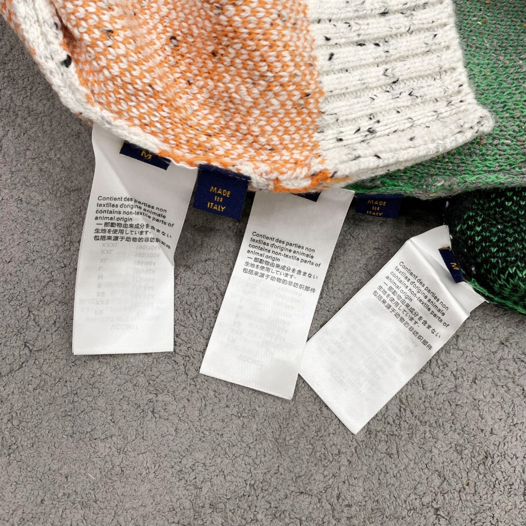 LV2025毛衣外套 2025秋冬最新系列，专柜1:1顶级复刻，全品相！加厚款，时下最流行的老钱风，老板