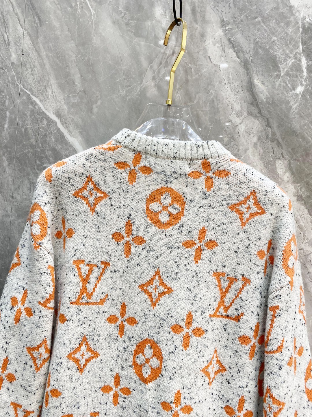 LV2025毛衣外套 2025秋冬最新系列，专柜1:1顶级复刻，全品相！加厚款，时下最流行的老钱风，老板