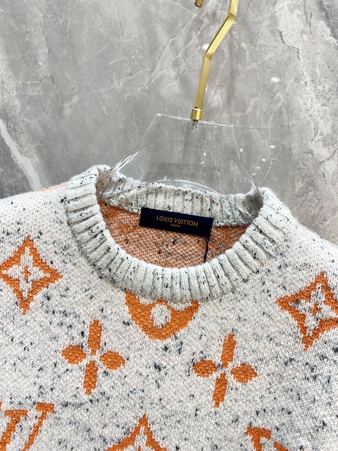 LV2025毛衣外套 2025秋冬最新系列，专柜1:1顶级复刻，全品相！加厚款，时下最流行的老钱风，老板