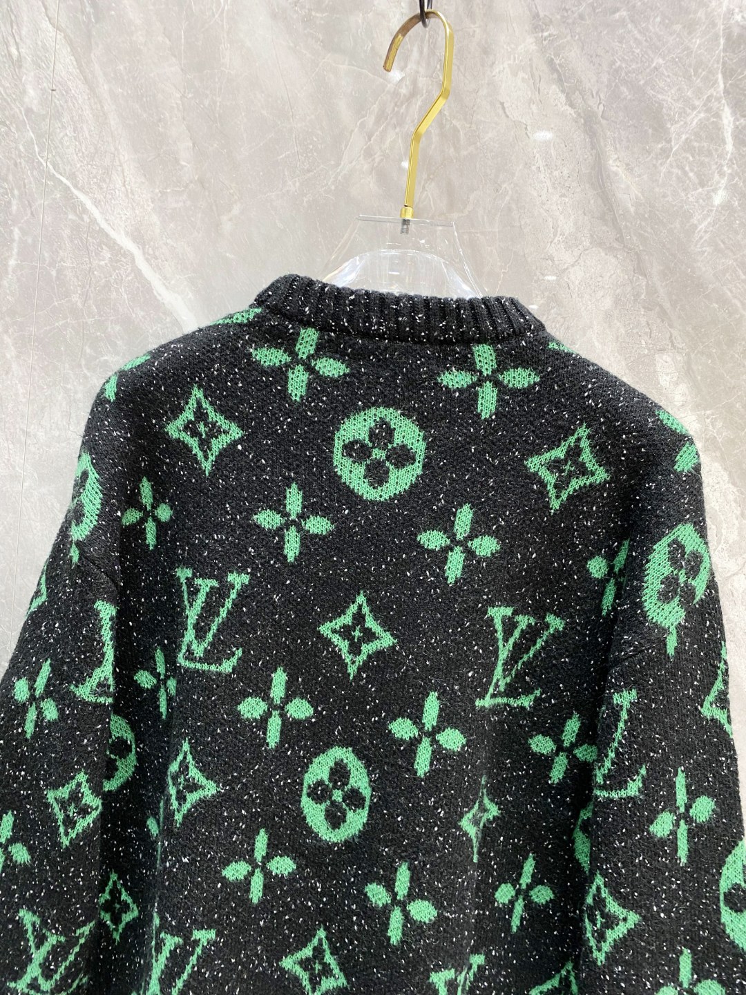 LV2025毛衣外套 2025秋冬最新系列，专柜1:1顶级复刻，全品相！加厚款，时下最流行的老钱风，老板