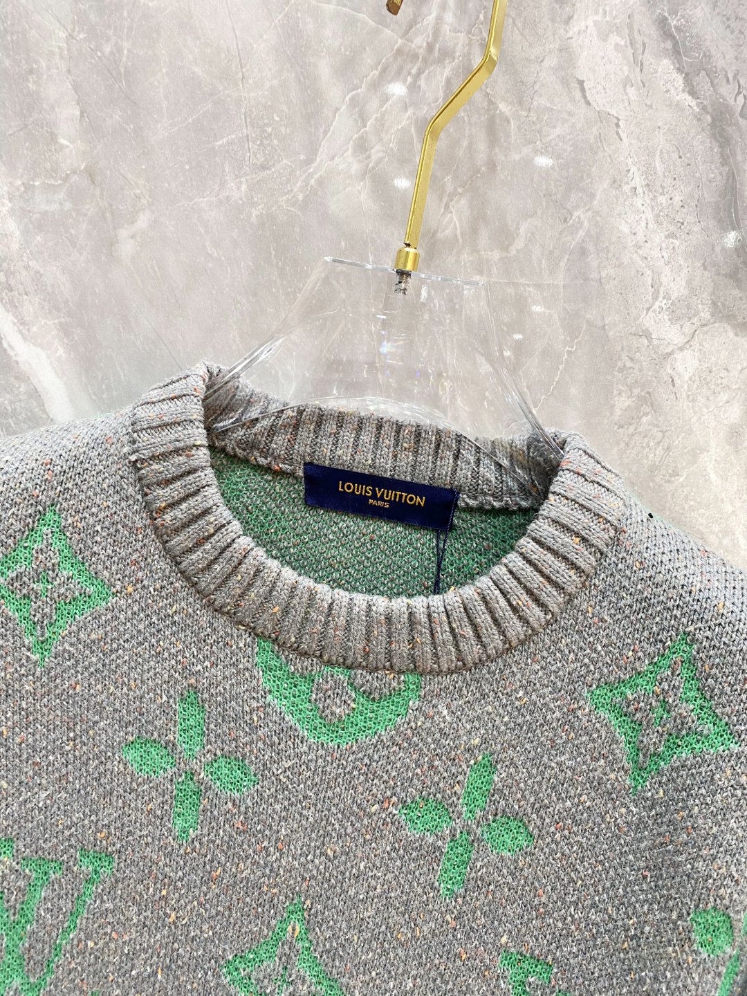 LV2025毛衣外套 2025秋冬最新系列，专柜1:1顶级复刻，全品相！加厚款，时下最流行的老钱风，老板