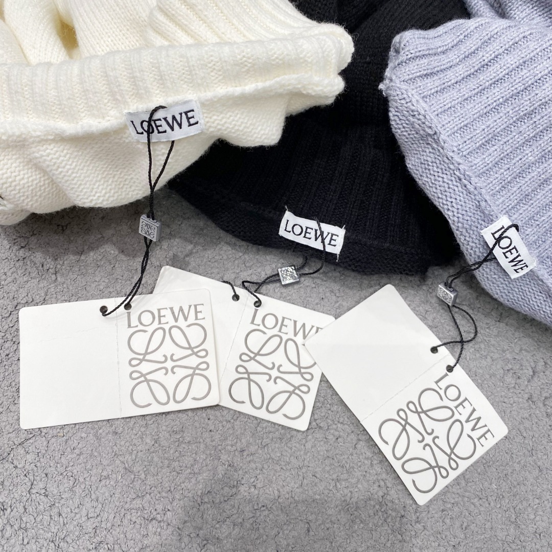 罗意威2025毛衣外套 2025秋冬最新系列，专柜1:1顶级复刻，全品相！加厚款，时下最流行的老钱风，老