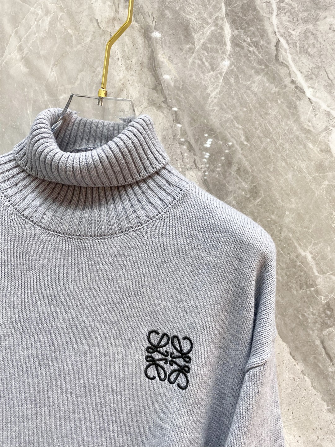 罗意威2025毛衣外套 2025秋冬最新系列，专柜1:1顶级复刻，全品相！加厚款，时下最流行的老钱风，老