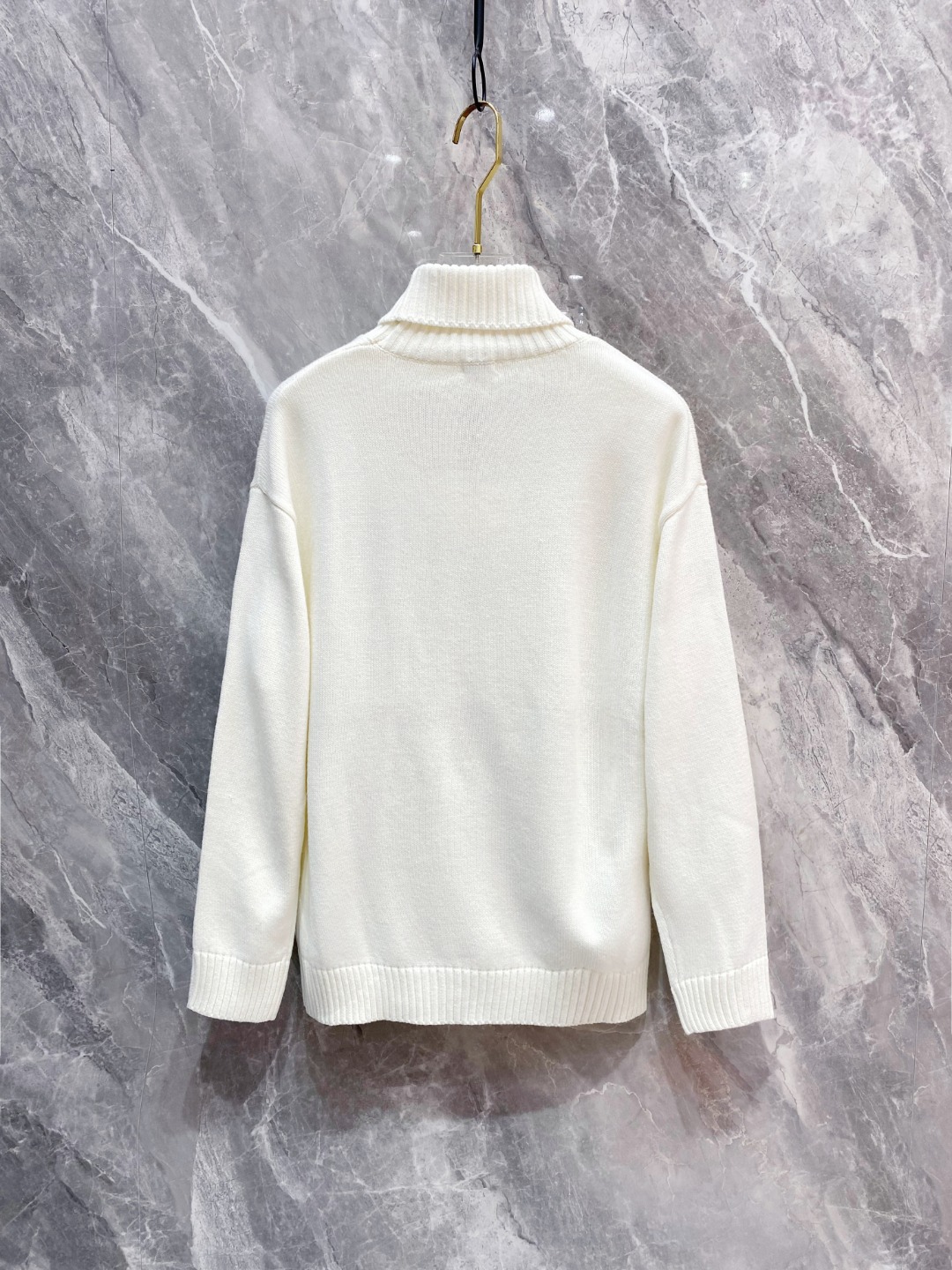 罗意威2025毛衣外套 2025秋冬最新系列，专柜1:1顶级复刻，全品相！加厚款，时下最流行的老钱风，老