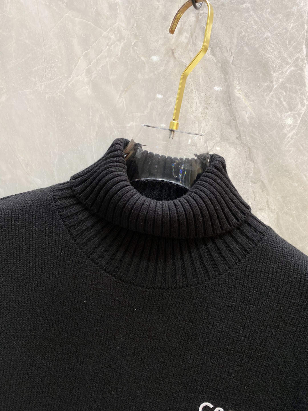 罗意威2025毛衣外套 2025秋冬最新系列，专柜1:1顶级复刻，全品相！加厚款，时下最流行的老钱风，老