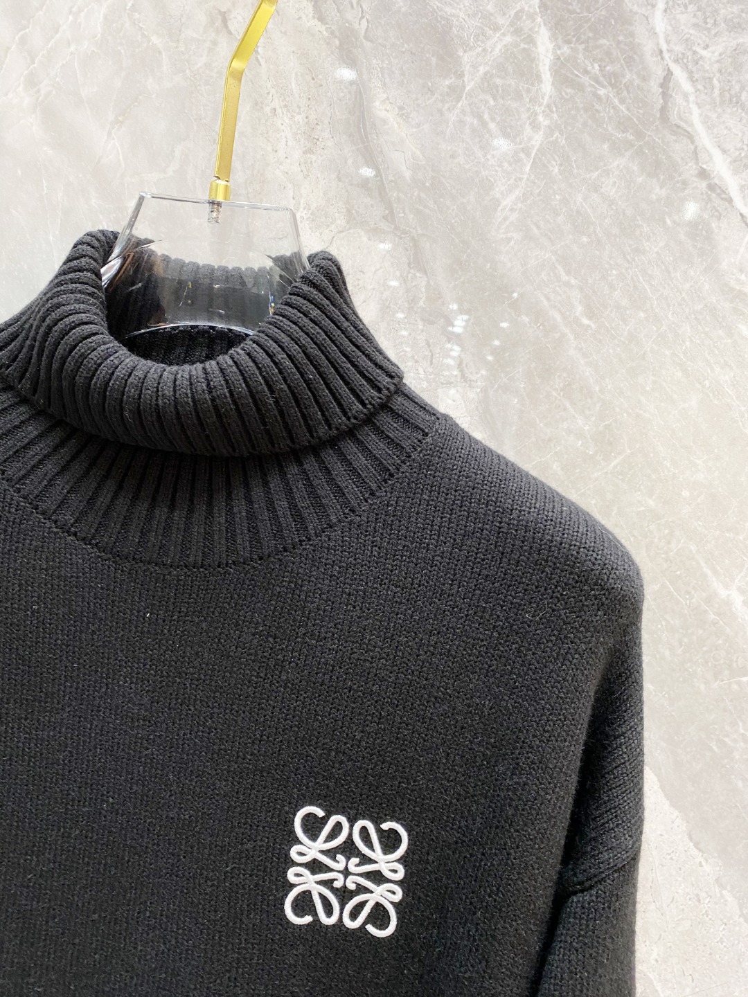 罗意威2025毛衣外套 2025秋冬最新系列，专柜1:1顶级复刻，全品相！加厚款，时下最流行的老钱风，老