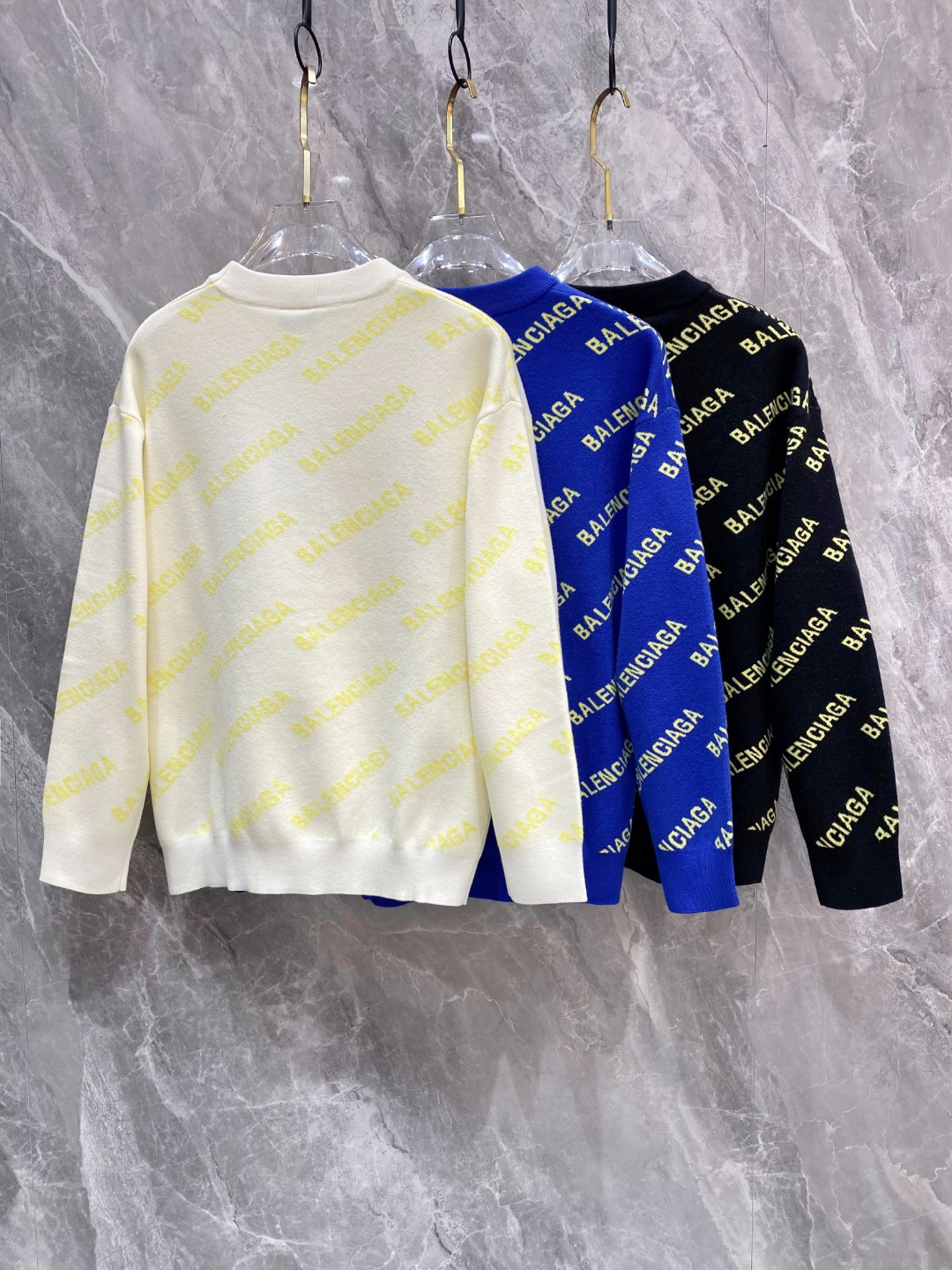 巴黎世家2025毛衣外套 2025秋冬最新系列，专柜1:1顶级复刻，全品相！加厚款，时下最流行的老钱风，