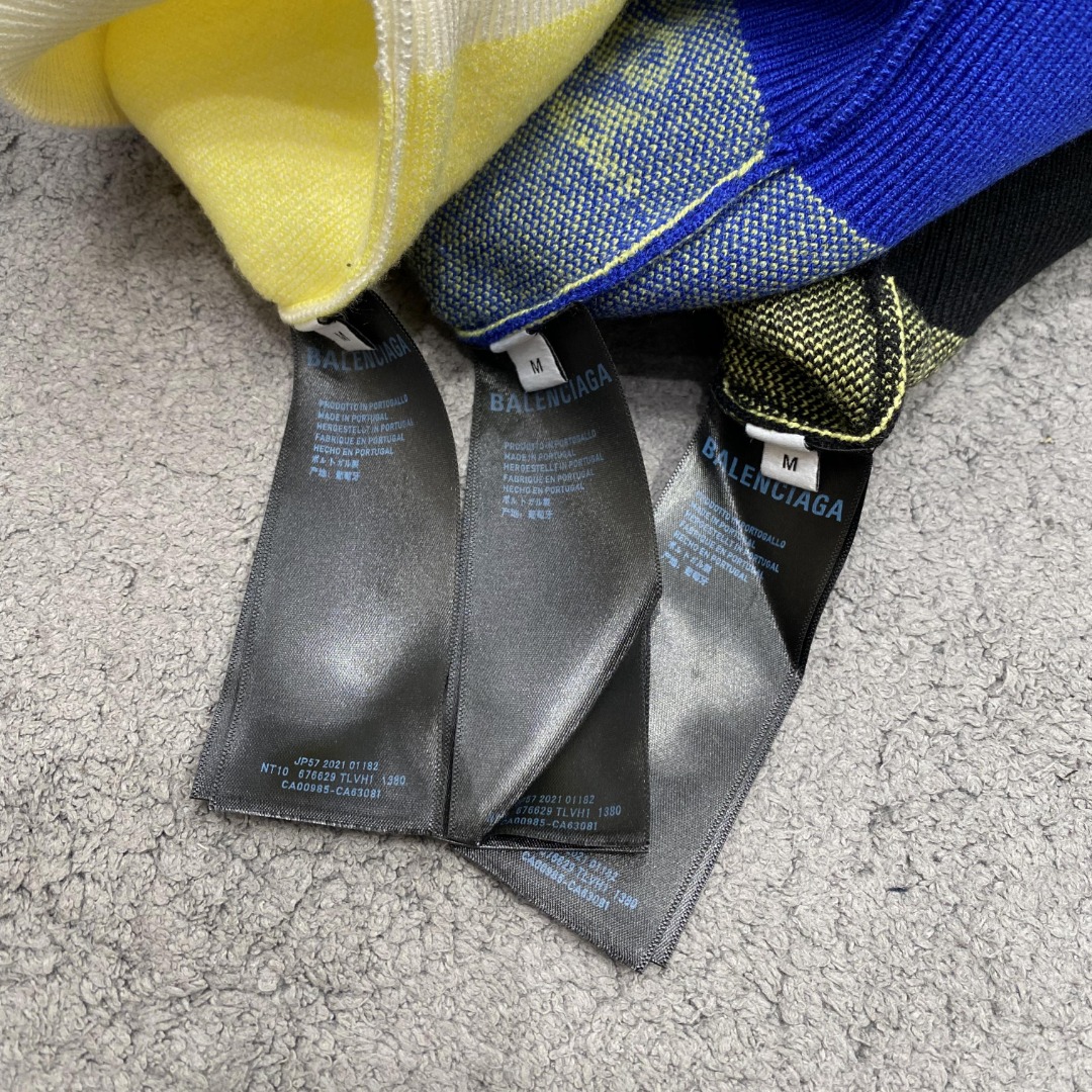 巴黎世家2025毛衣外套 2025秋冬最新系列，专柜1:1顶级复刻，全品相！加厚款，时下最流行的老钱风，