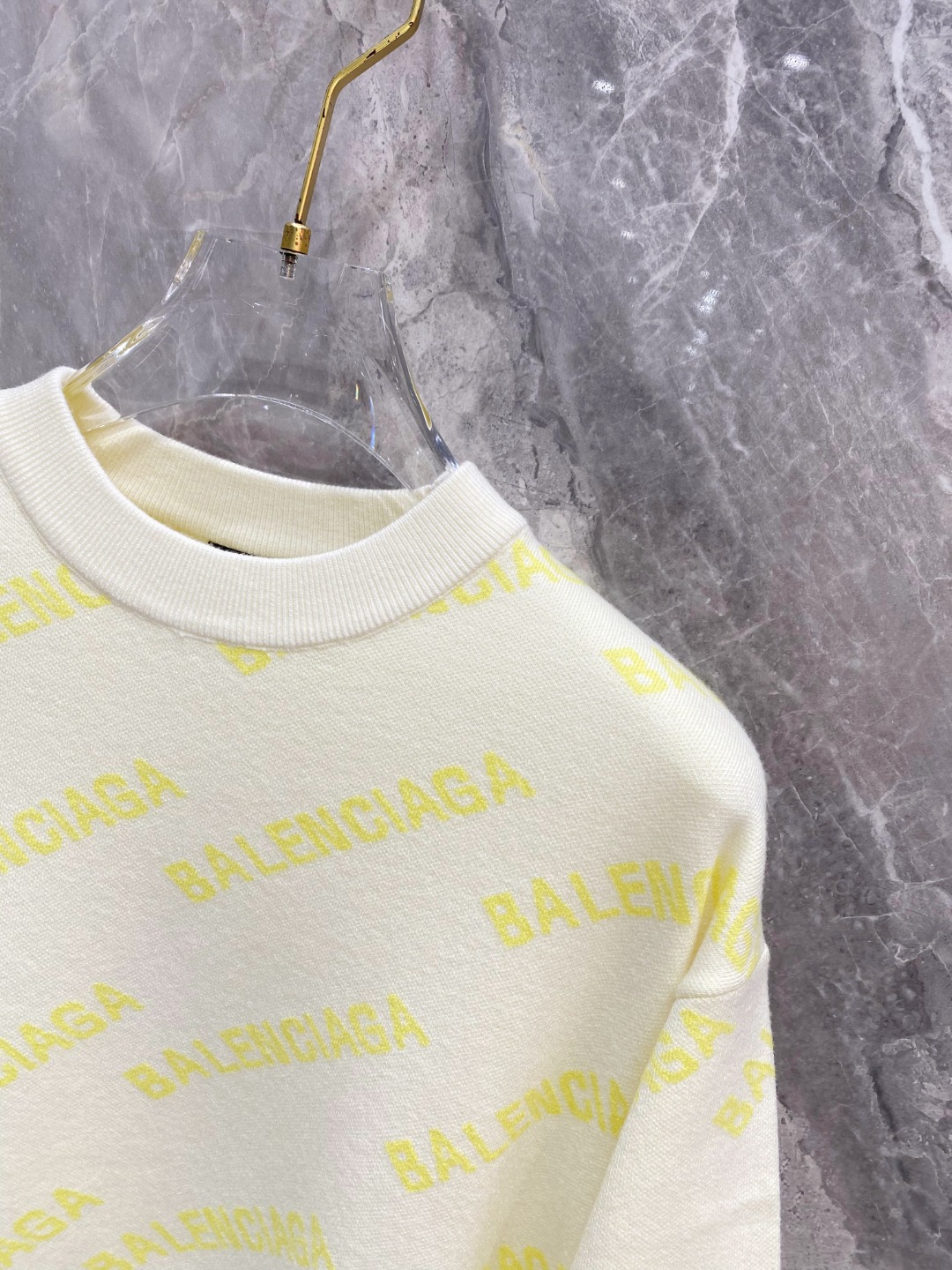 巴黎世家2025毛衣外套 2025秋冬最新系列，专柜1:1顶级复刻，全品相！加厚款，时下最流行的老钱风，