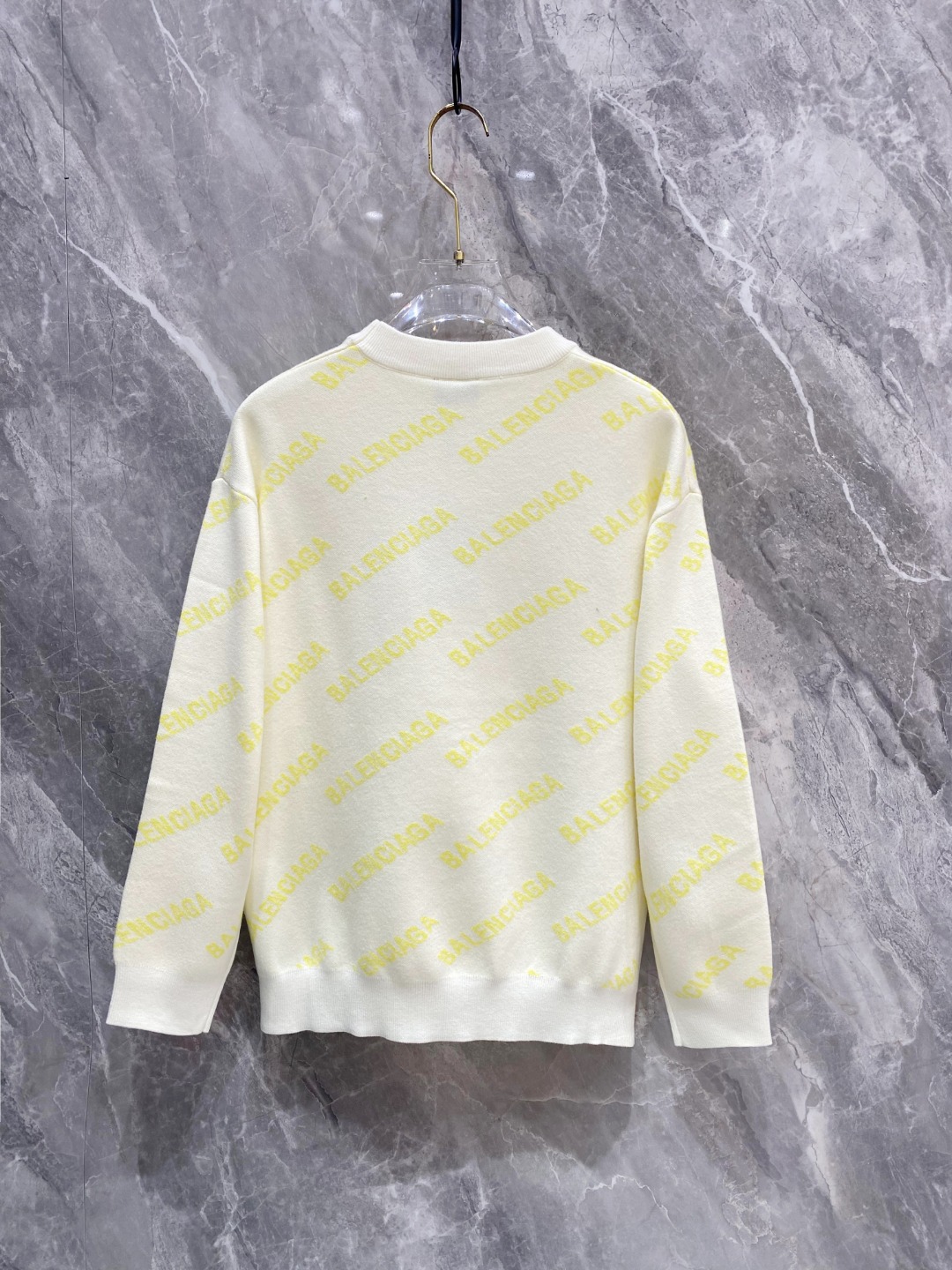 巴黎世家2025毛衣外套 2025秋冬最新系列，专柜1:1顶级复刻，全品相！加厚款，时下最流行的老钱风，