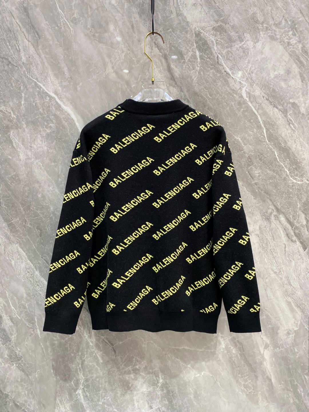 巴黎世家2025毛衣外套 2025秋冬最新系列，专柜1:1顶级复刻，全品相！加厚款，时下最流行的老钱风，