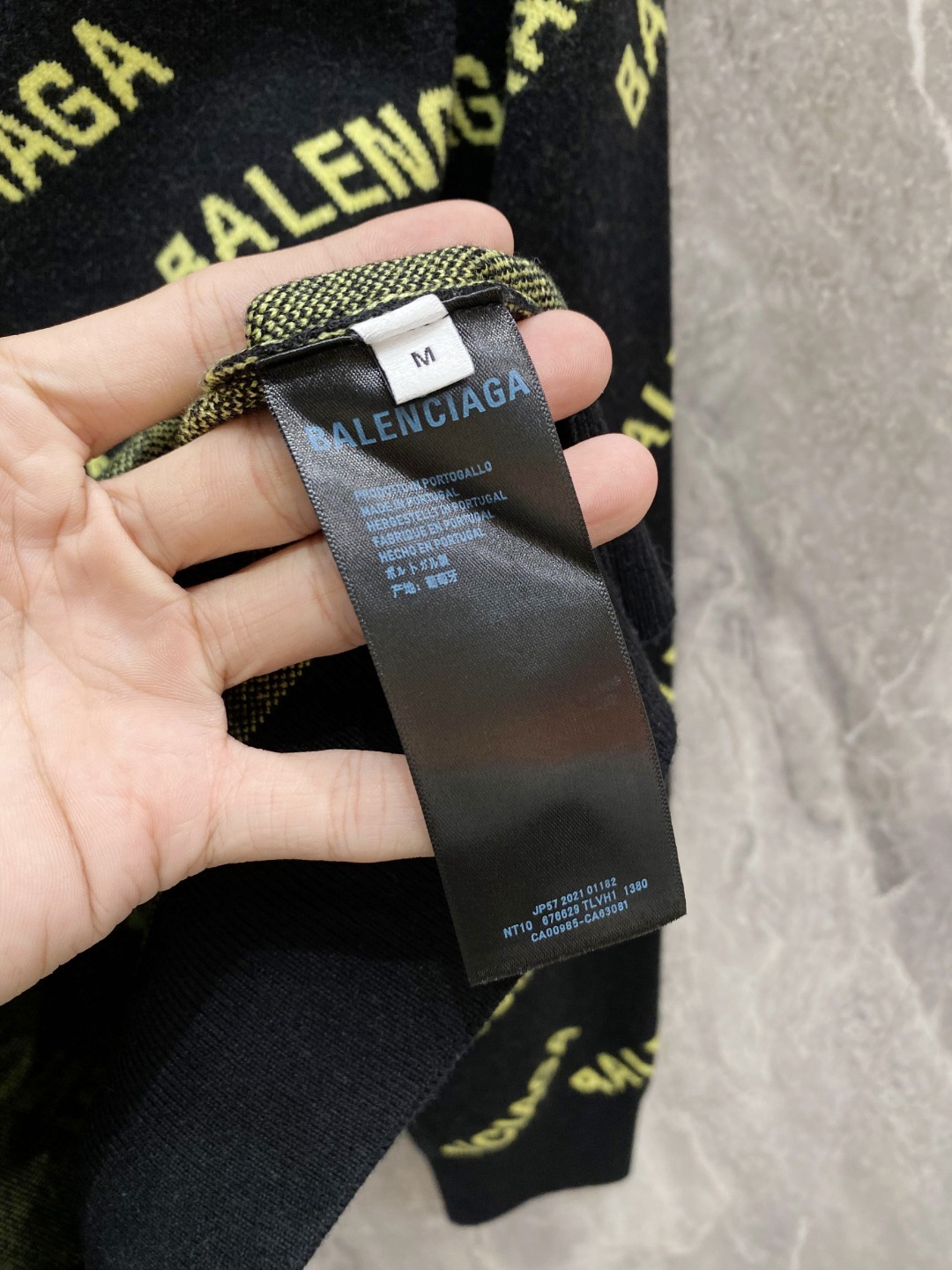 巴黎世家2025毛衣外套 2025秋冬最新系列，专柜1:1顶级复刻，全品相！加厚款，时下最流行的老钱风，