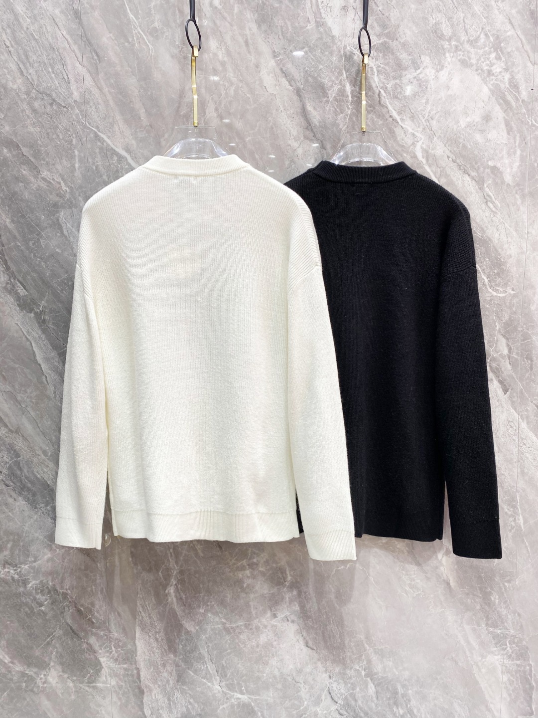 罗意威2025毛衣外套 2025秋冬最新系列，专柜1:1顶级复刻，全品相！加厚款，时下最流行的老钱风，老