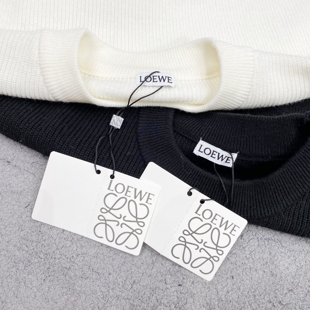 罗意威2025毛衣外套 2025秋冬最新系列，专柜1:1顶级复刻，全品相！加厚款，时下最流行的老钱风，老