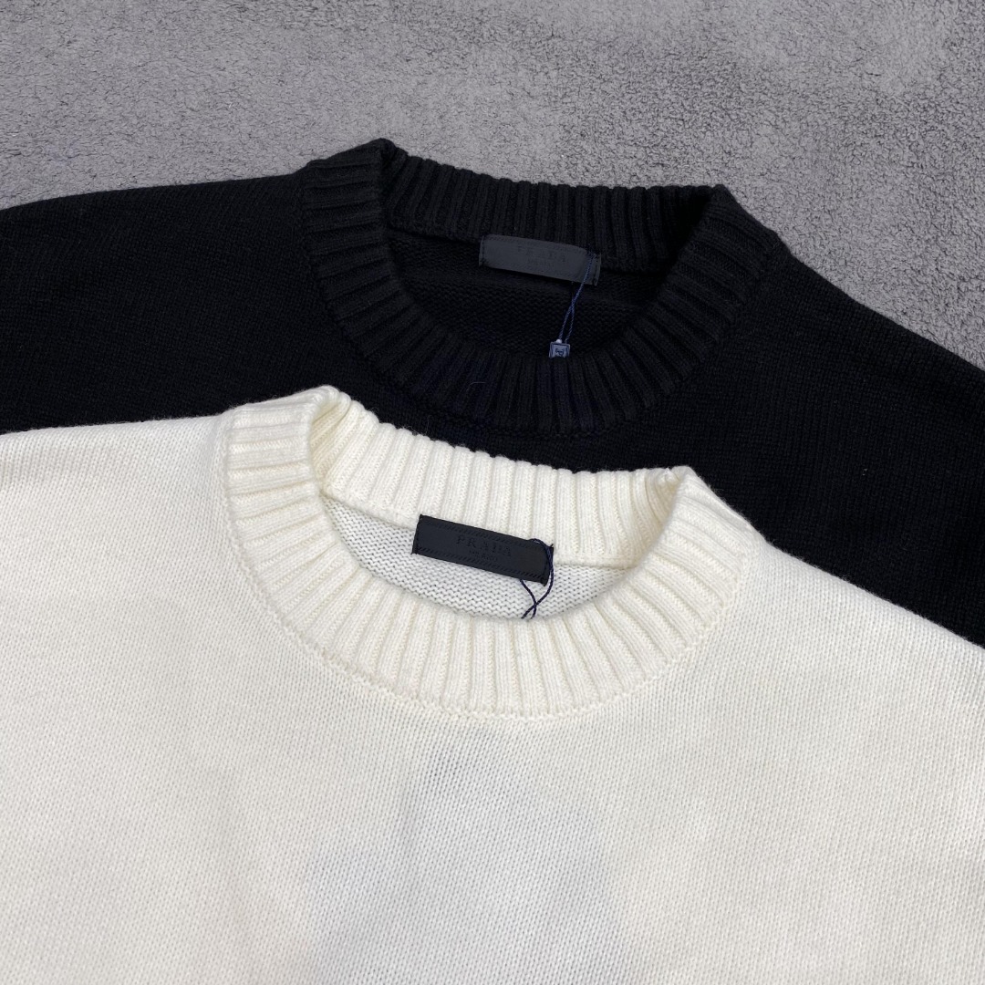 普拉达2025毛衣外套 2025秋冬最新系列，专柜1:1顶级复刻，全品相！加厚款，时下最流行的老钱风，老