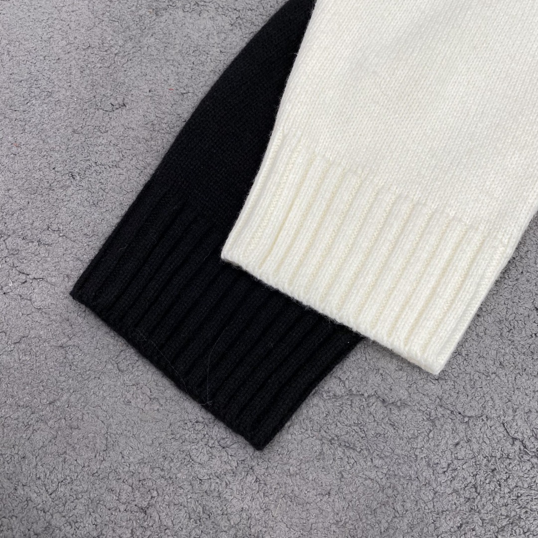 普拉达2025毛衣外套 2025秋冬最新系列，专柜1:1顶级复刻，全品相！加厚款，时下最流行的老钱风，老