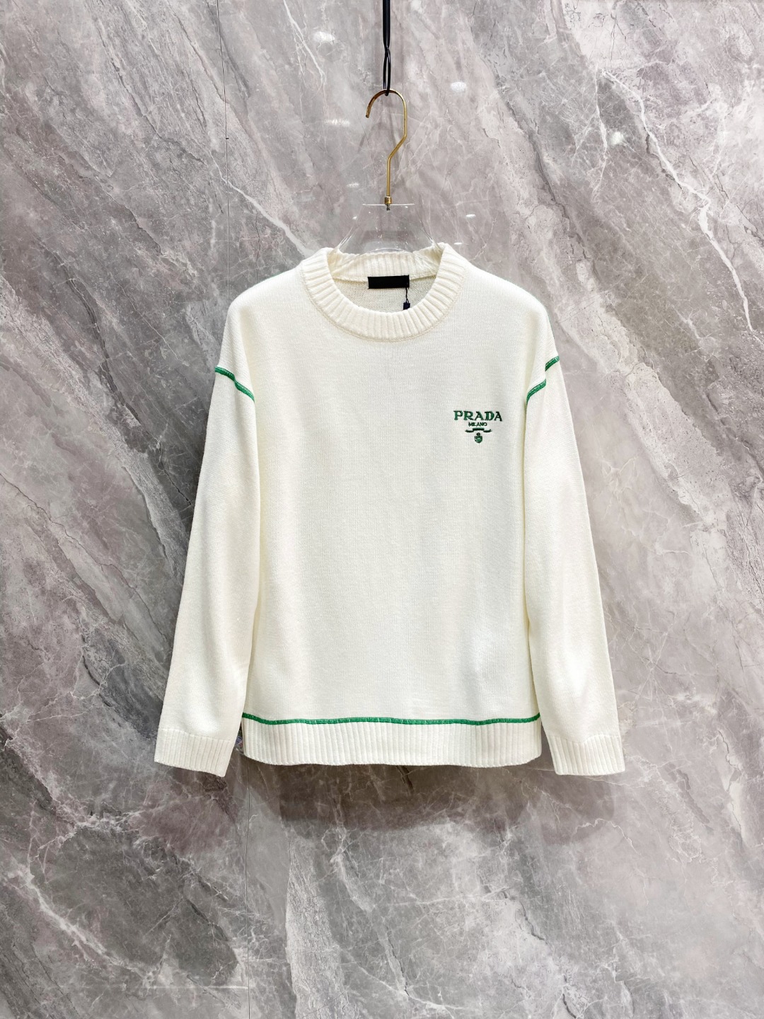 普拉达2025毛衣外套 2025秋冬最新系列，专柜1:1顶级复刻，全品相！加厚款，时下最流行的老钱风，老