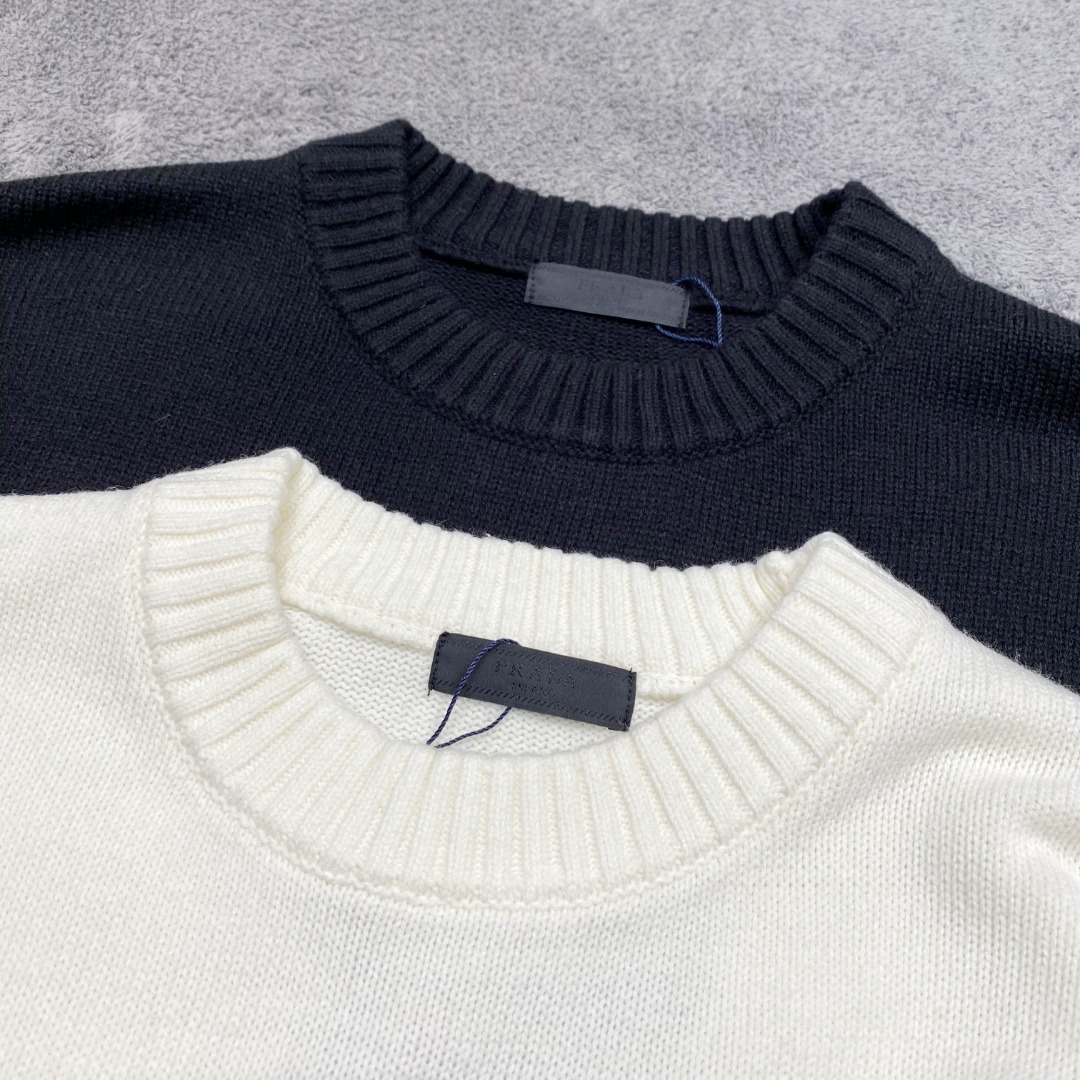 普拉达2025毛衣外套 2025秋冬最新系列，专柜1:1顶级复刻，全品相！加厚款，时下最流行的老钱风，老