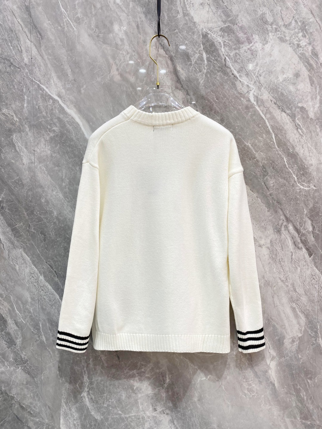 普拉达2025毛衣外套 2025秋冬最新系列，专柜1:1顶级复刻，全品相！加厚款，时下最流行的老钱风，老