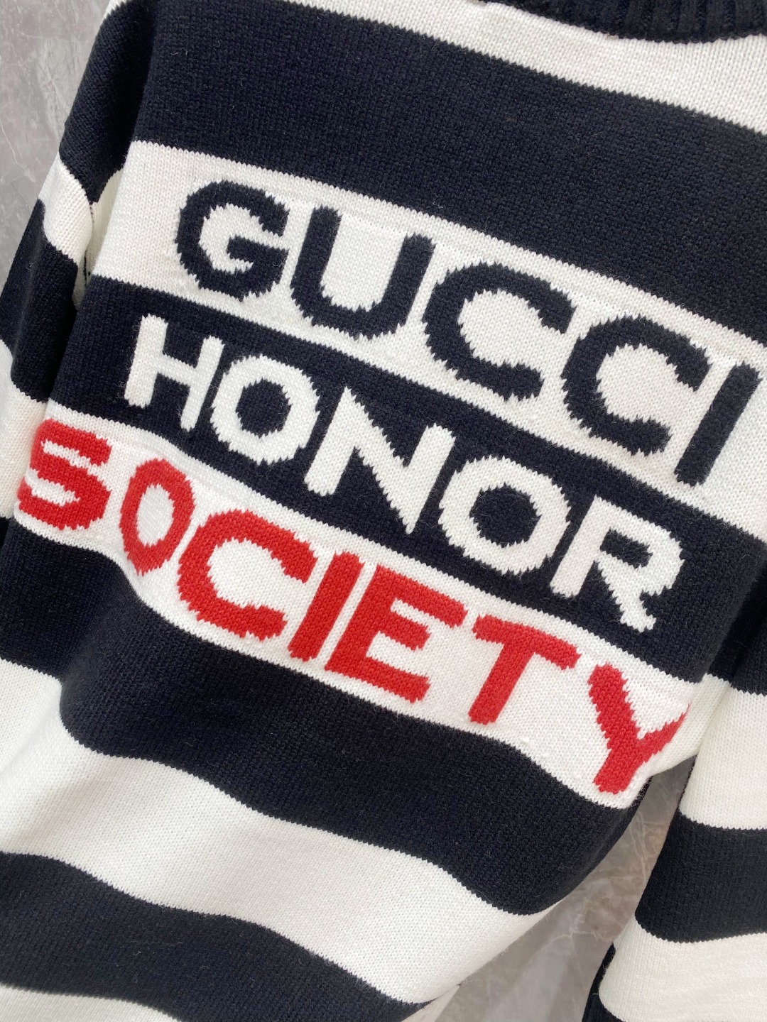 罗意威2025毛衣外套 2025秋冬最新系列，专柜1:1顶级复刻，全品相！加厚款，时下最流行的老钱风，老