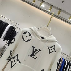 、Lv 2025早秋 新款卫衣,高品质,顶级版本贸易公司渠道订单,海外精品独家限定发售,经典即永恒,入 、Lv 2025早秋 新款卫衣,高品质,顶级版本贸易公司渠道订单,海外精品独家限定发售,经典即永恒,入