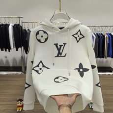 、Lv 2025早秋 新款卫衣,高品质,顶级版本贸易公司渠道订单,海外精品独家限定发售,经典即永恒,入 、Lv 2025早秋 新款卫衣,高品质,顶级版本贸易公司渠道订单,海外精品独家限定发售,经典即永恒,入