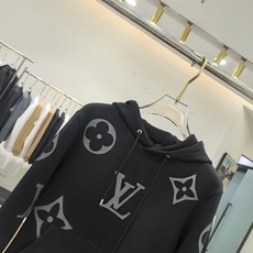 、Lv 2025早秋 新款卫衣,高品质,顶级版本贸易公司渠道订单,海外精品独家限定发售,经典即永恒,入 、Lv 2025早秋 新款卫衣,高品质,顶级版本贸易公司渠道订单,海外精品独家限定发售,经典即永恒,入