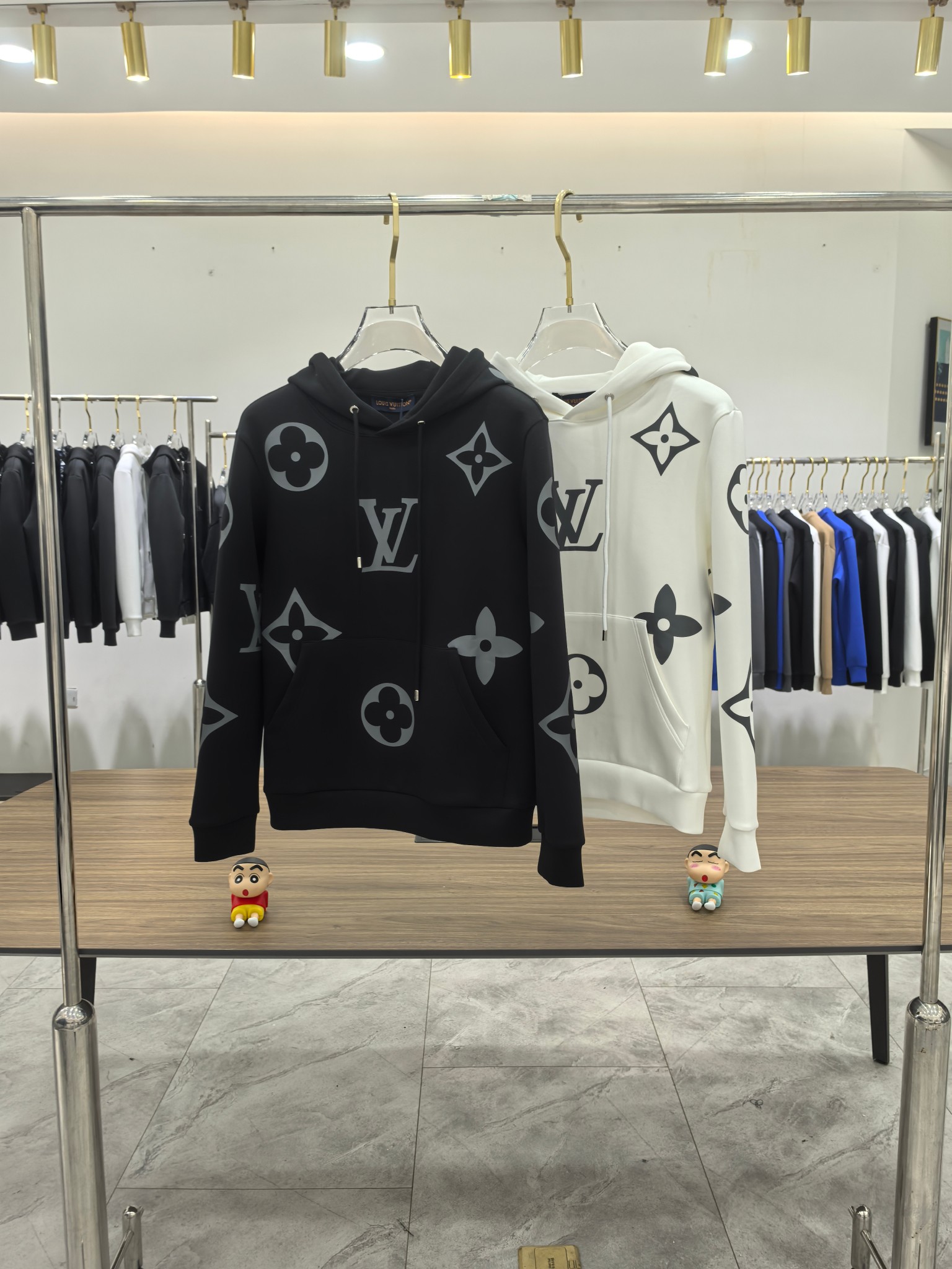 、Lv 2025早秋  新款卫衣，高品质，顶级版本贸易公司渠道订单，海外精品独家限定发售，经典即永恒，入